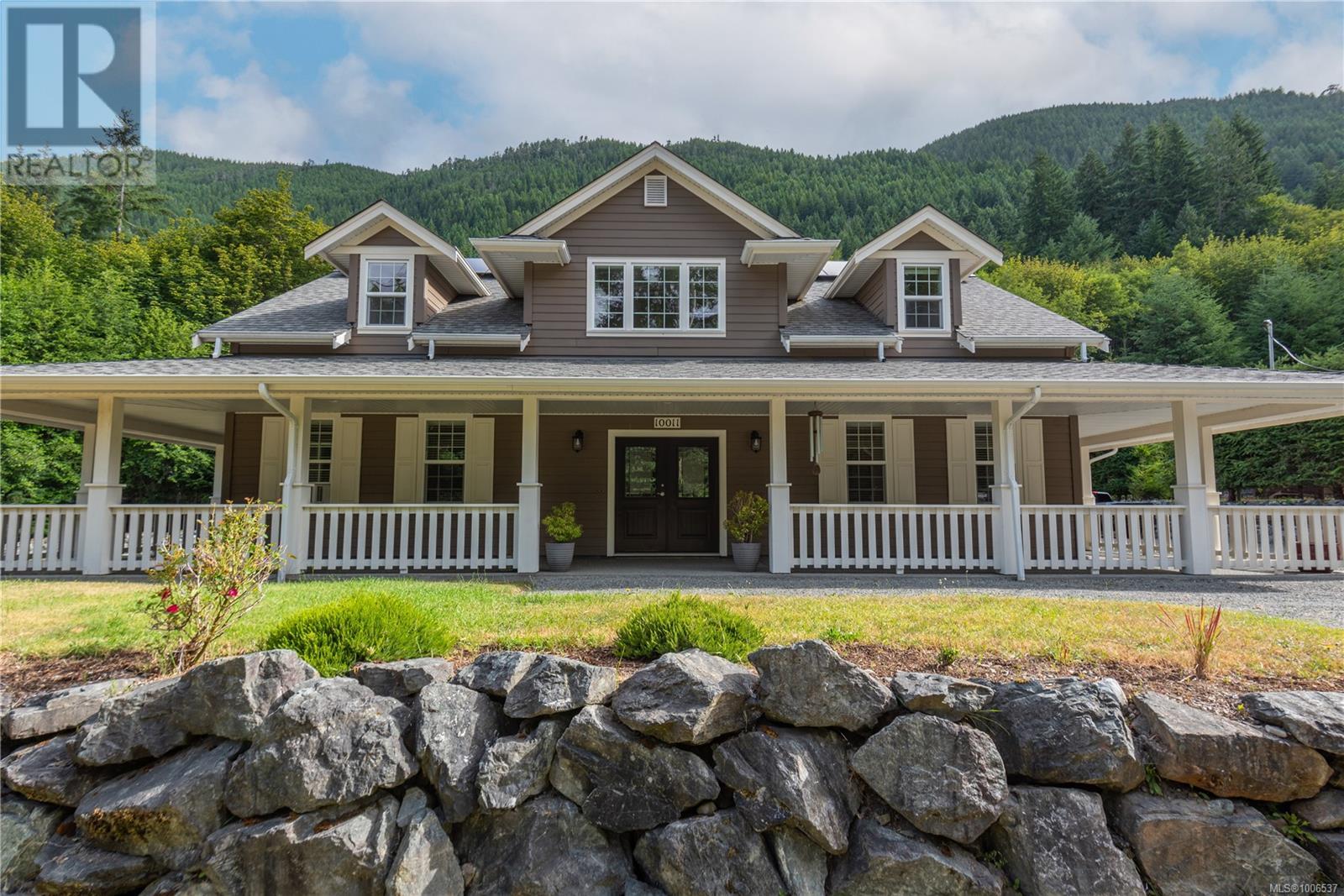 10011 Youbou Rd, Youbou, BC V0R 3E1
