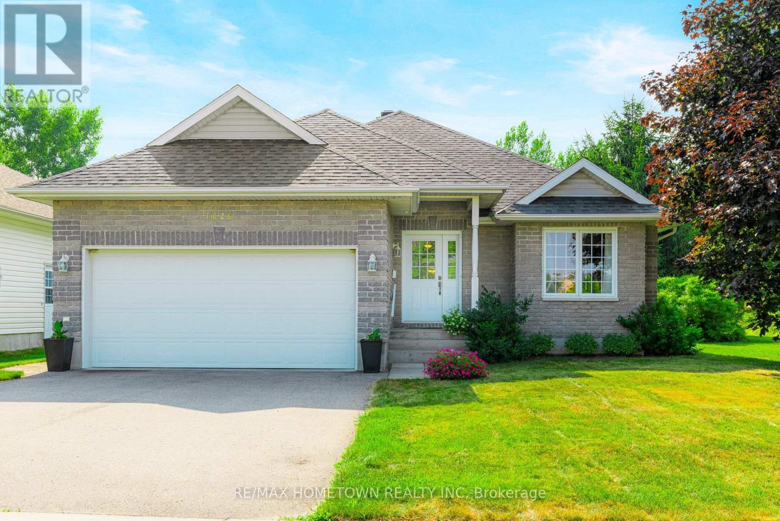 1026 Crestwood Dr, Brockville, ON K6V 7N1