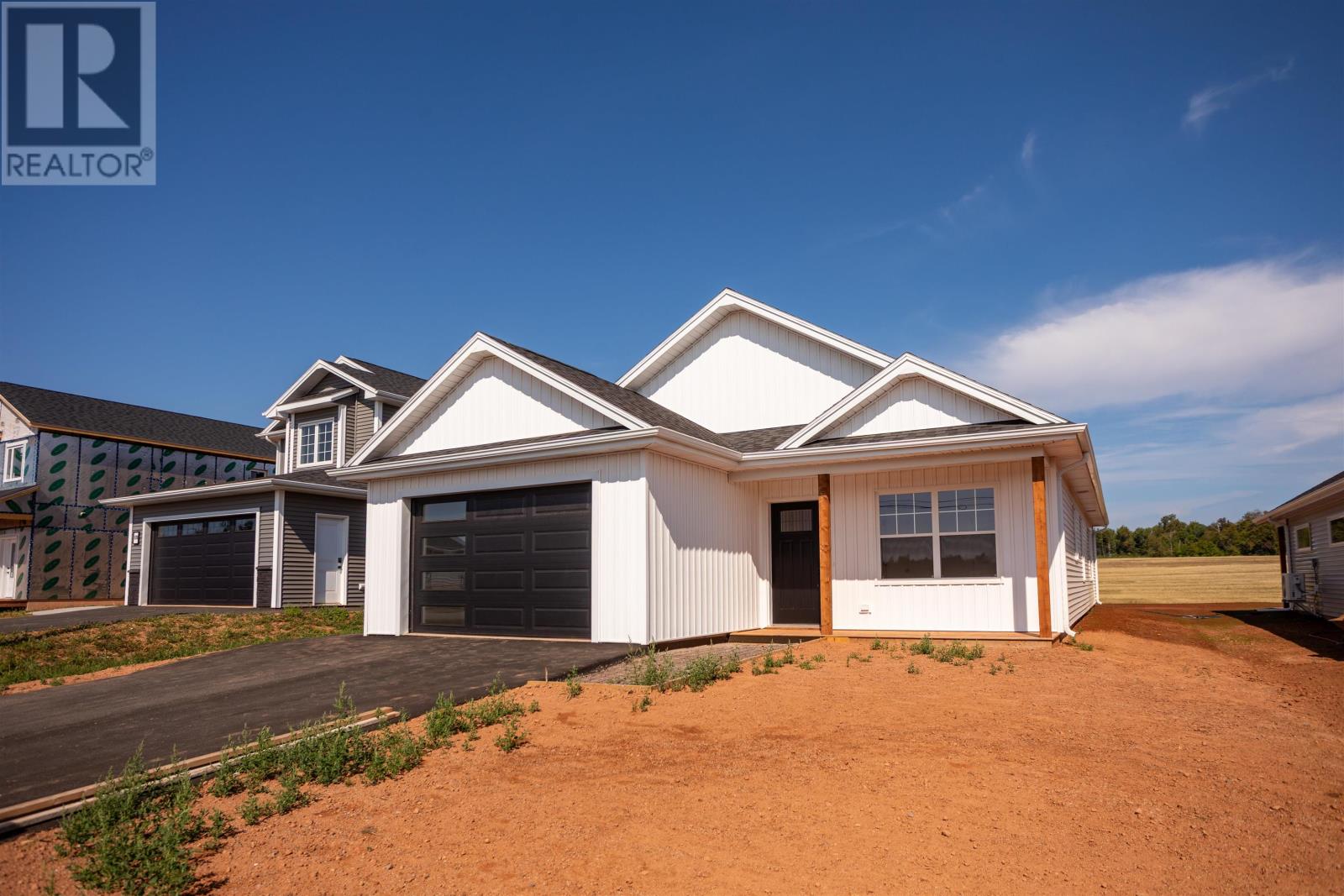 107 Samantha Ln, Cornwall, PE C0A 1H4