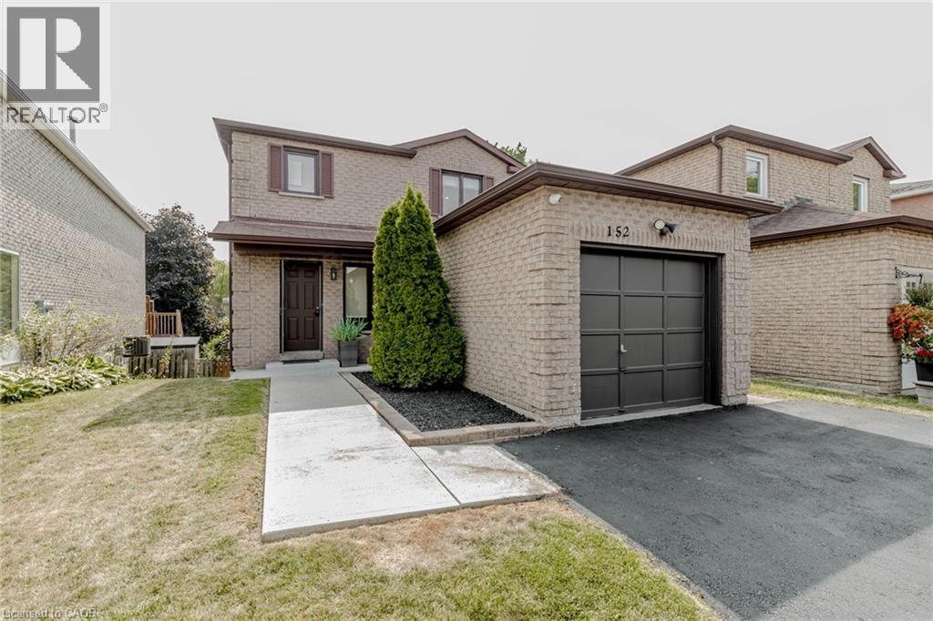 152 Blackfoot Trl, Mississauga, ON L5R 2G4