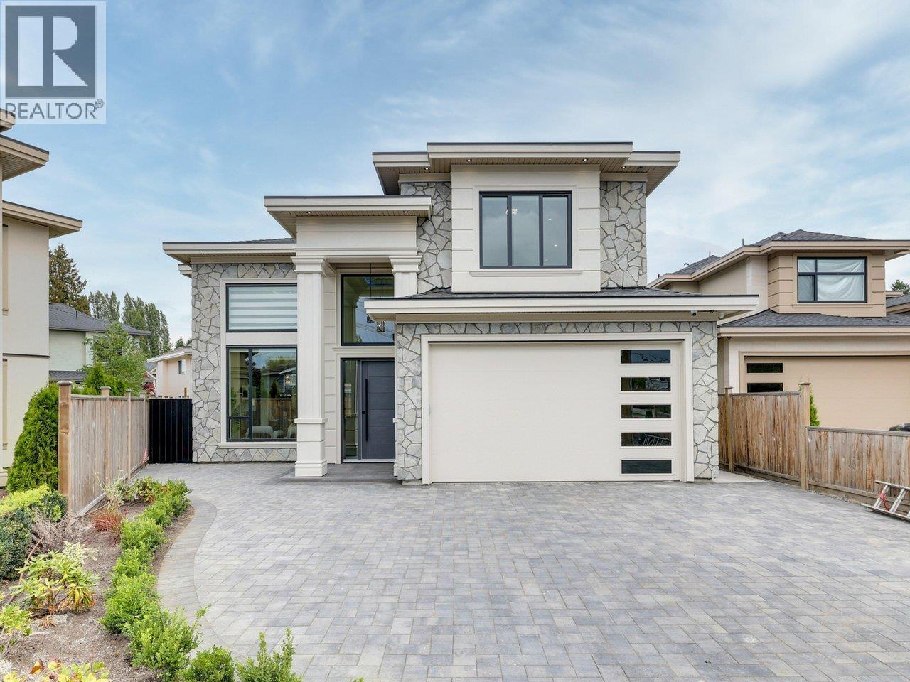 7586 Lancing Pl, Richmond, BC V7C 3Z4