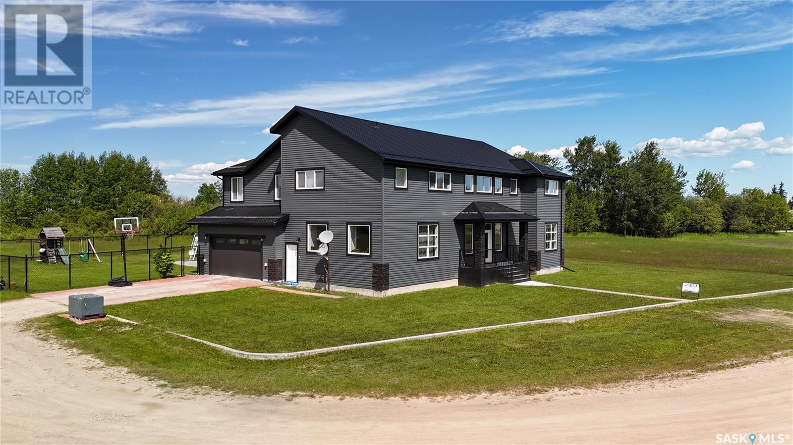 701 Bay St, Hudson Bay, SK S0E 0Y0