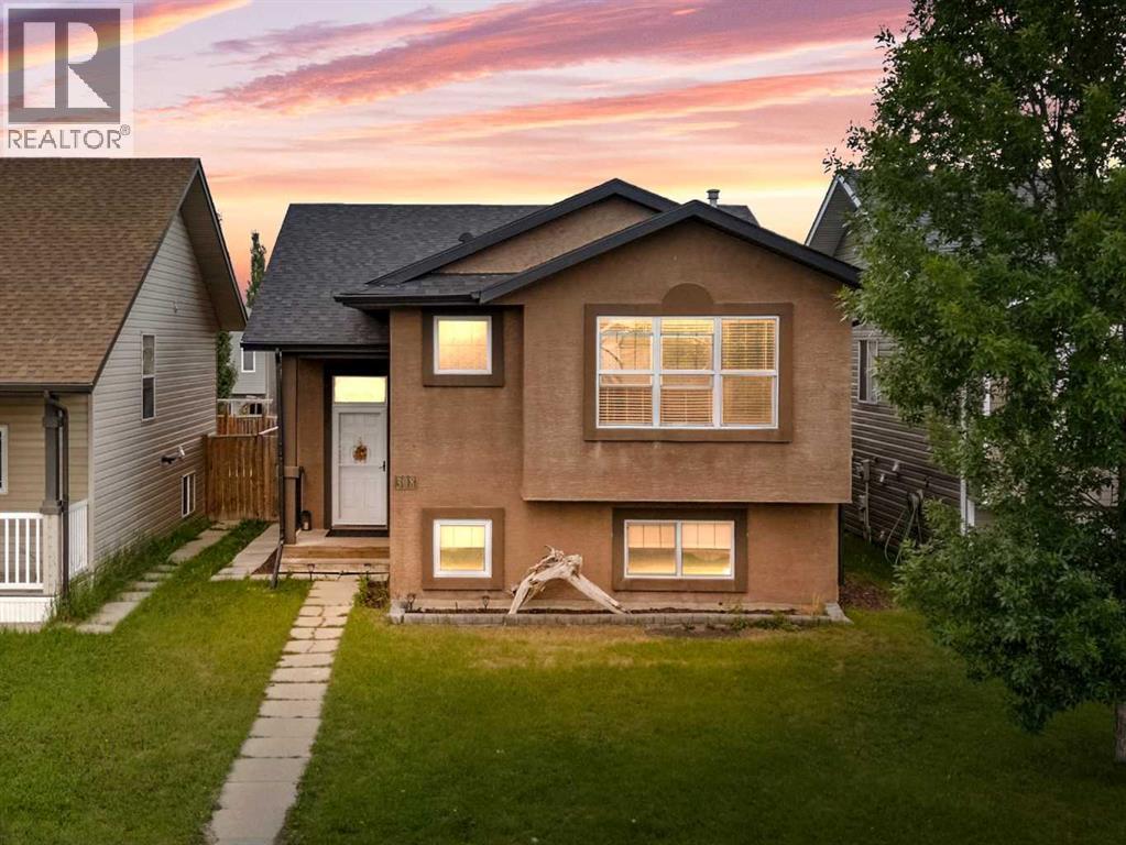 308 Lancaster Dr, Red Deer, AB T4R 3R7