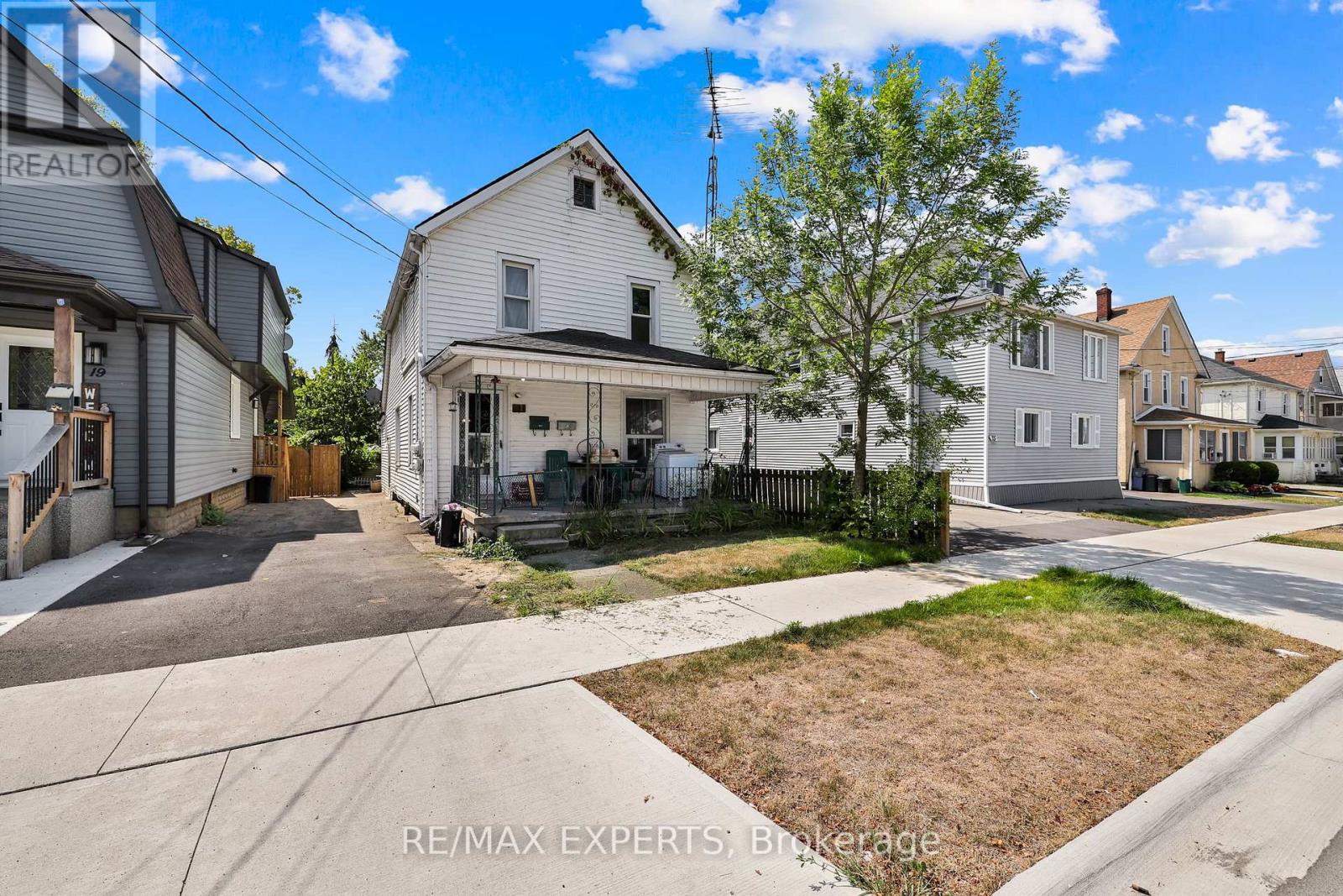 21 Fifth St, Welland, ON L3B 4Z4