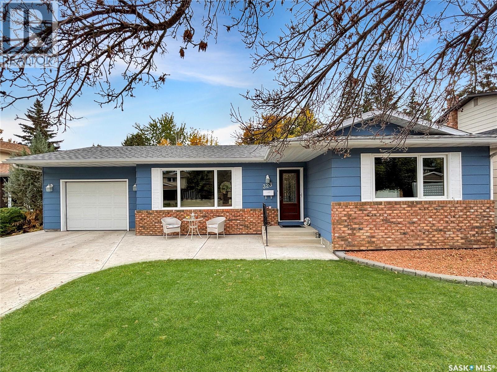 323 Tobin Cres, Saskatoon, SK S7K 4N4