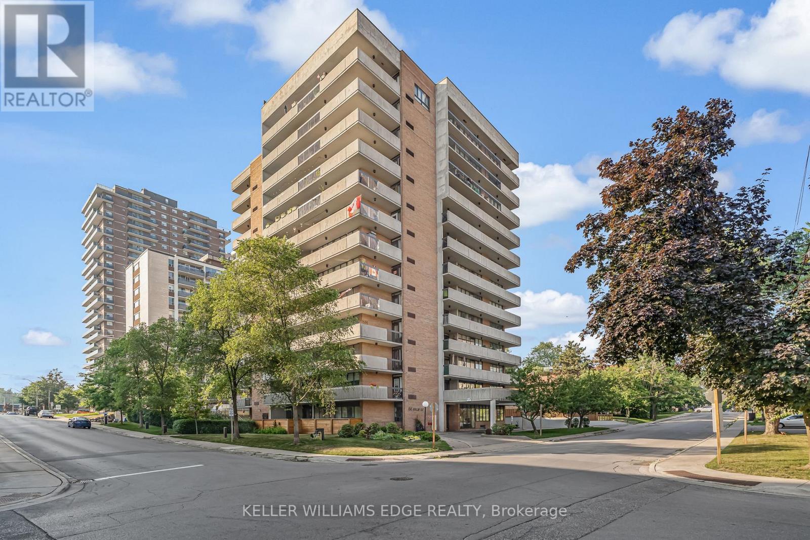 904 66 High St E, Mississauga, ON L5G 1K2