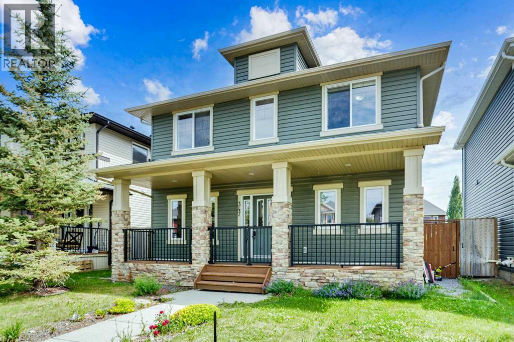 347 Evanston Dr NW, Calgary, AB T3P 0E4
