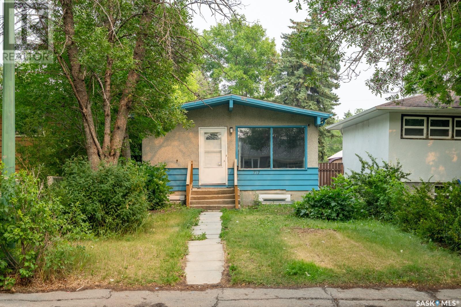 717 Montague St, Regina, SK S4T 3H1