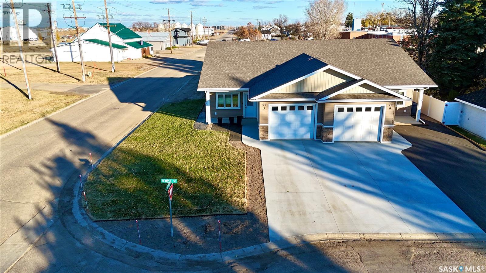 99 Semple St #a, Outlook, SK S0L 2N0