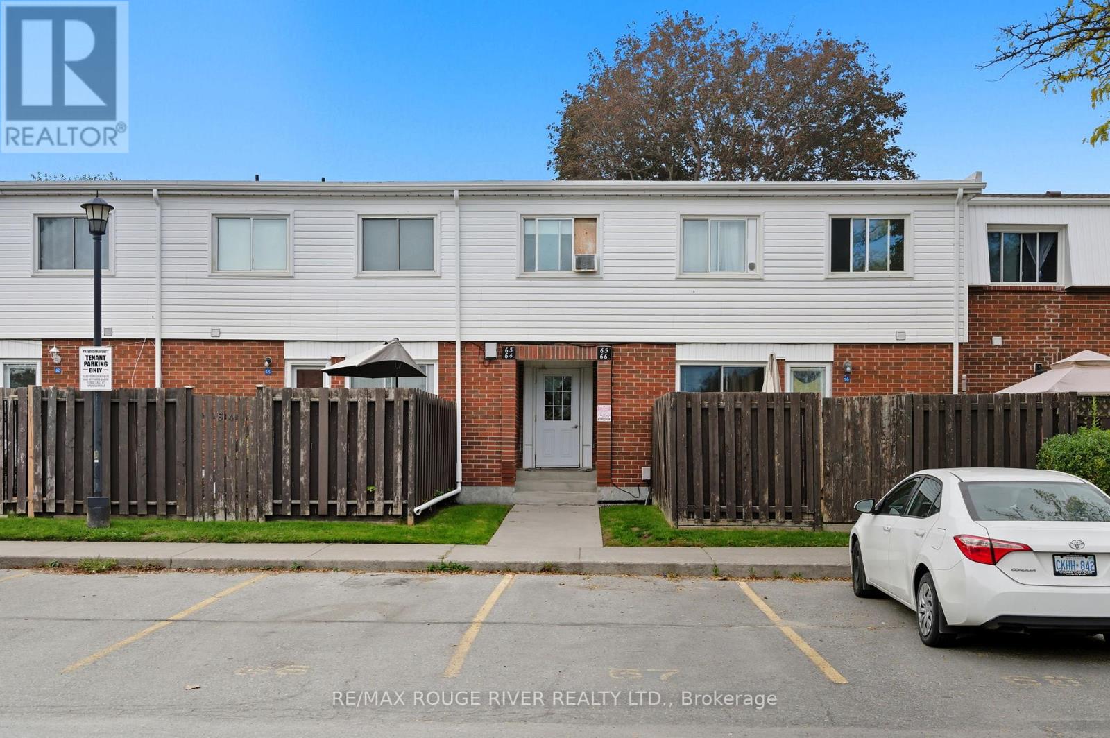 65 1010 Glen St, Oshawa, ON L1J 6J2