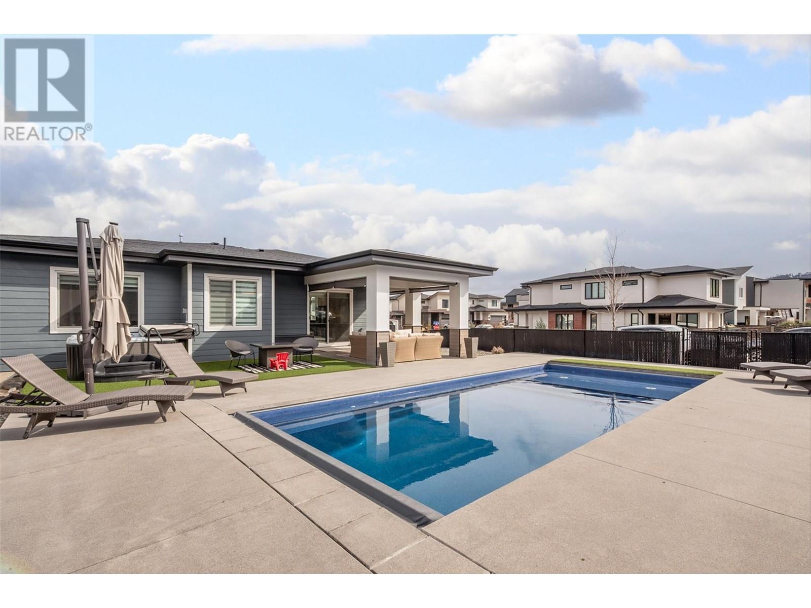 1235 Ponds Ave, Kelowna, BC V1W 5N1