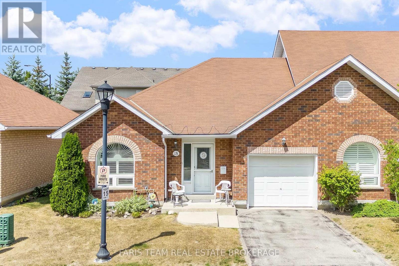18 318 Little Ave, Barrie, ON L4N 2Z6