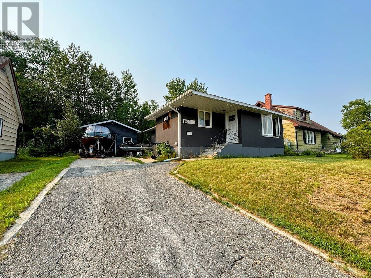 2 Essa Pl, Manitouwadge, ON P0T 2C0