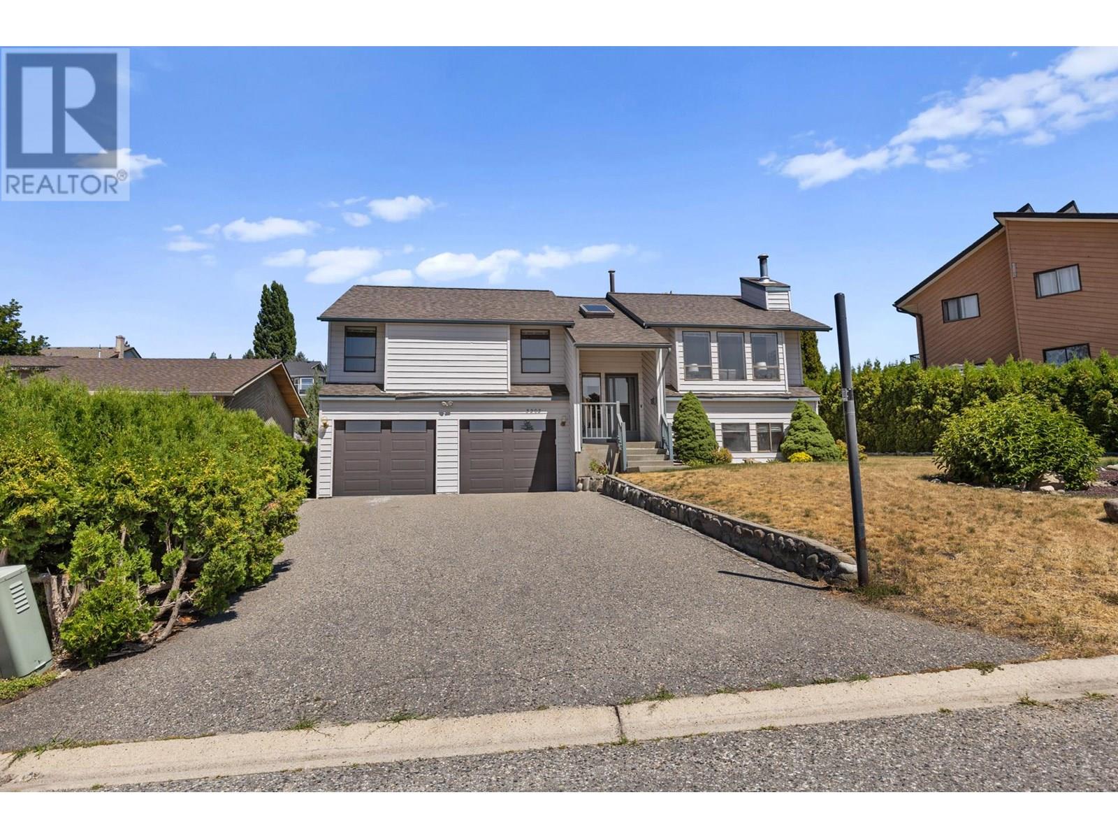3202 Sunset Pl, West Kelowna, BC V4T 1S3