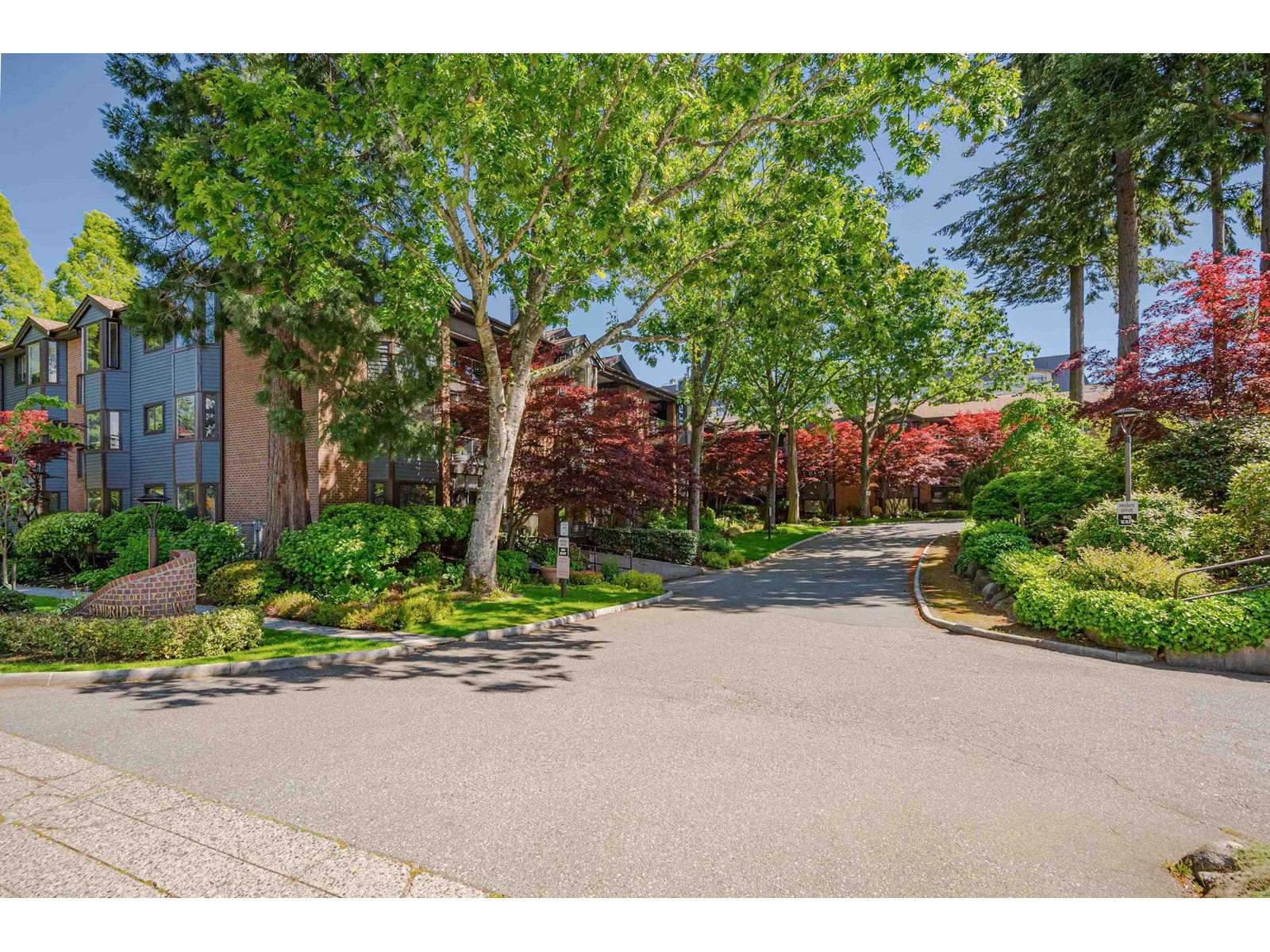 15300 17 Avenue Unit 102, Surrey, BC V4A 8Y6