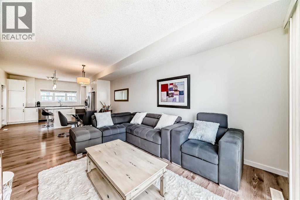 177 Nolancrest Common NW, Calgary, AB T3R 0V6