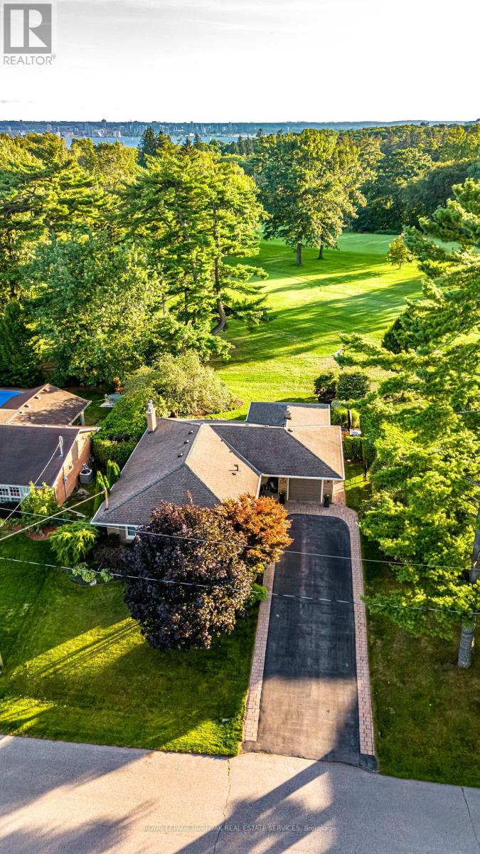 724 Kingsway Dr, Burlington, ON L7T 3H4