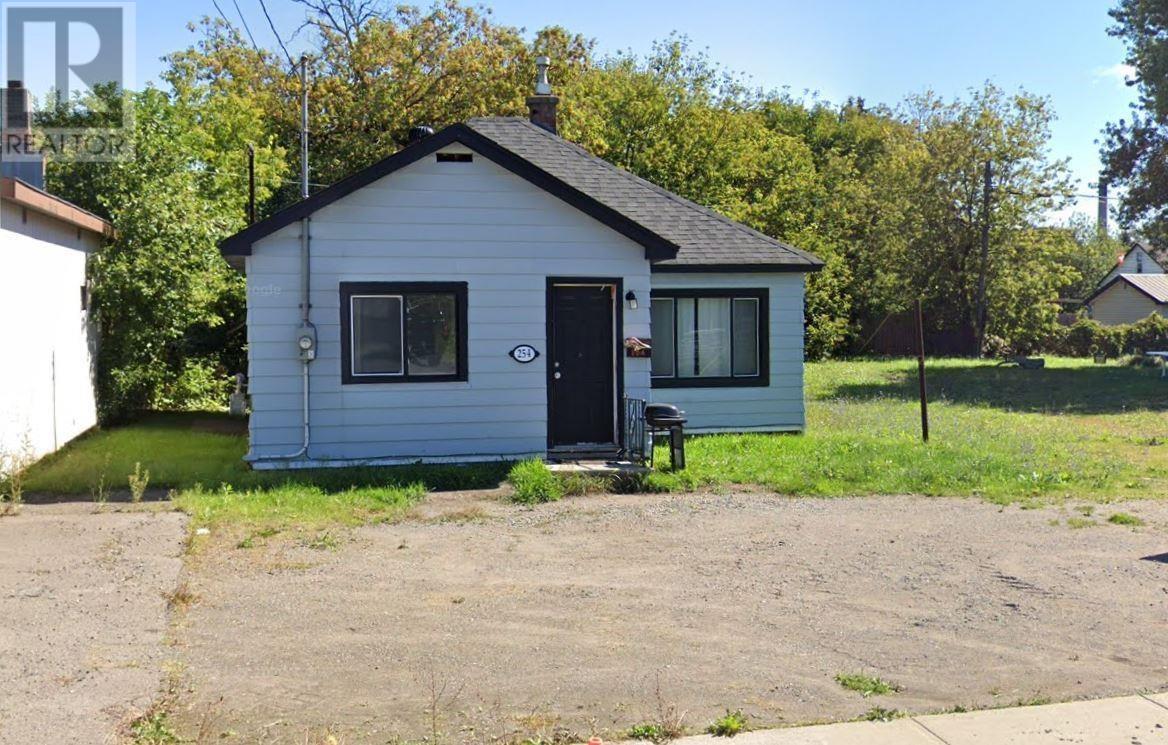 254 Goulais Ave, Sault Ste. Marie, ON P6C 4Z9