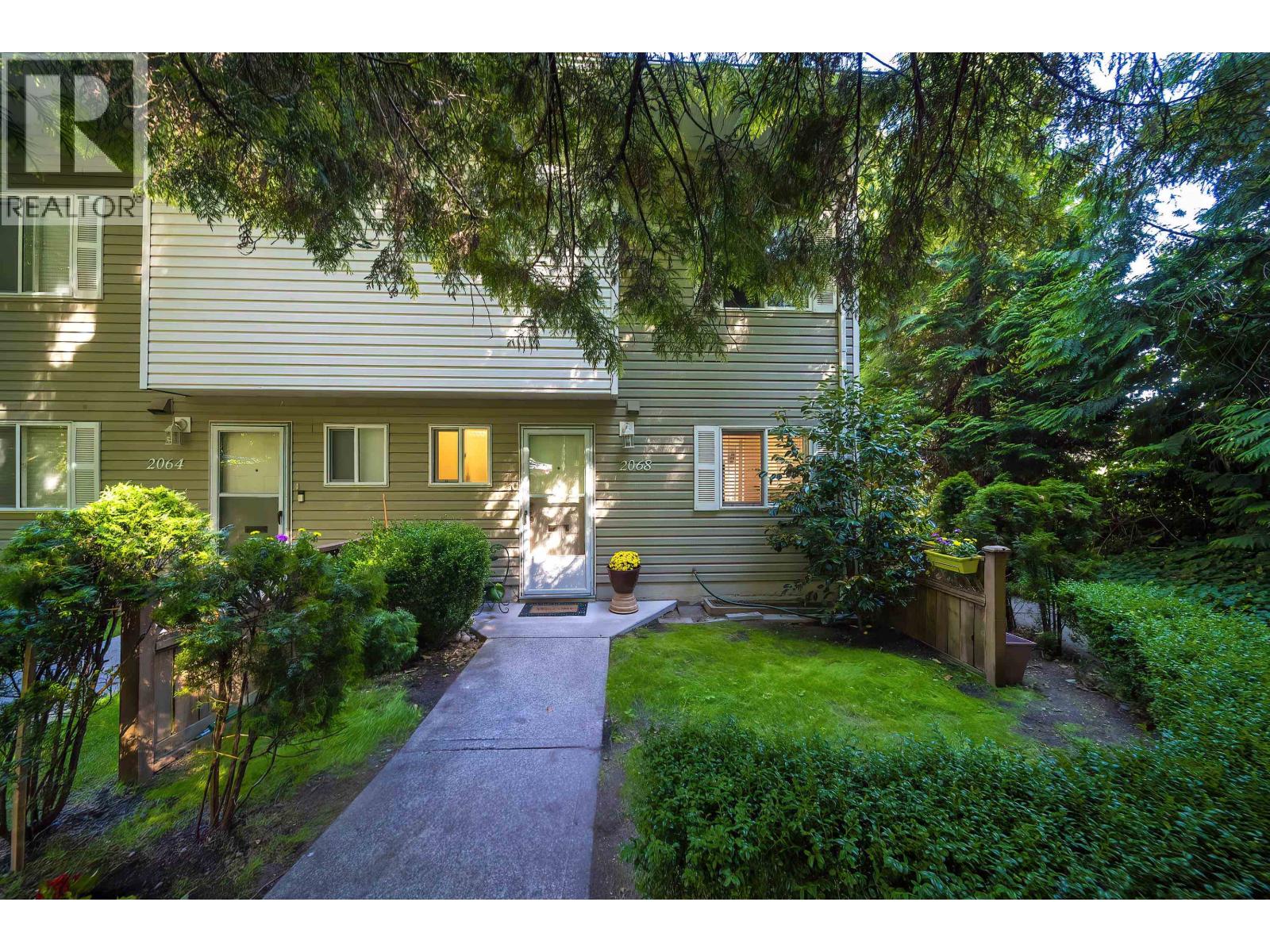 2068 Springer Ave, Burnaby, BC V5B 3M5