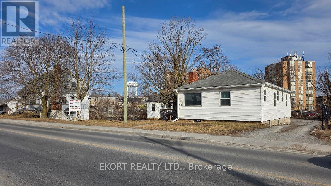 17-23 Moira St W, Belleville Belleville Ward, ON K8P 1S1