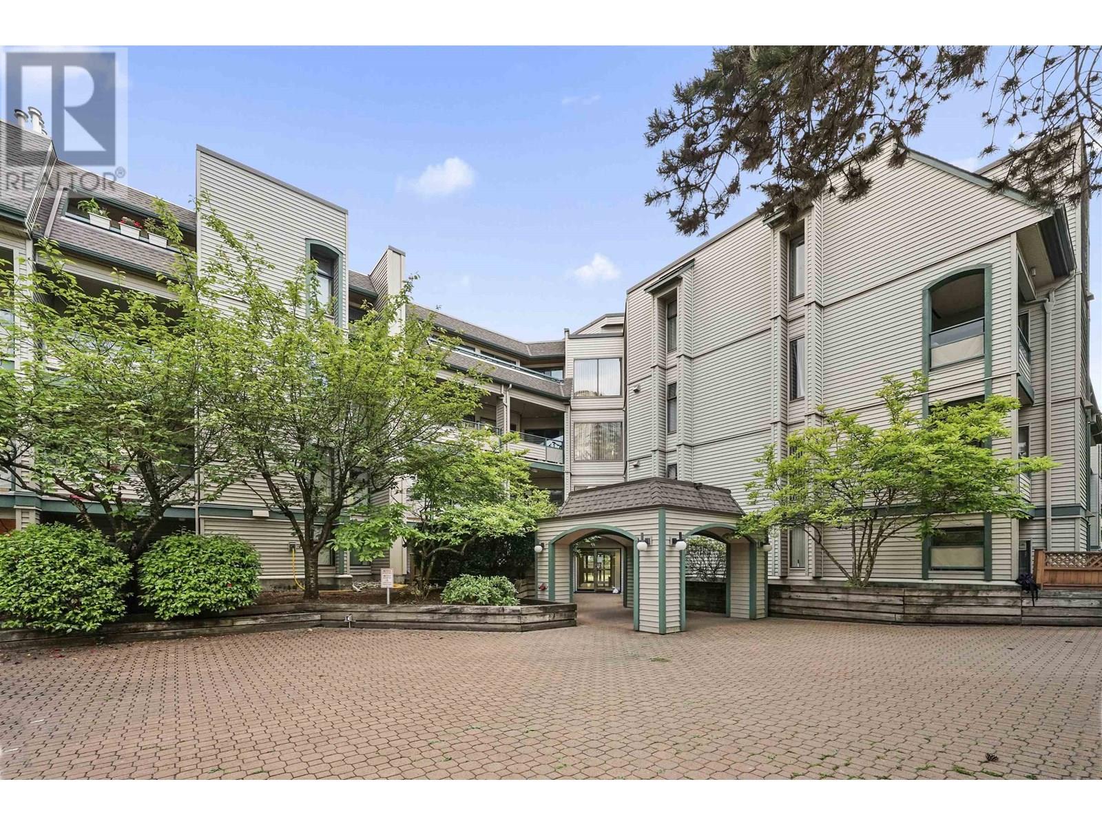 2915 Glen Drive Unit 209, Coquitlam, BC V3B 7H8