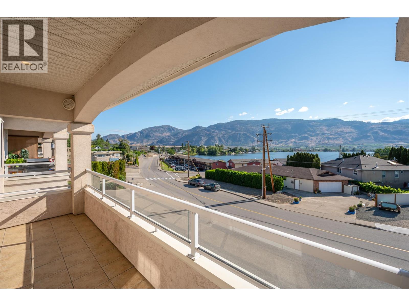 5820 89th Street Unit 301, Osoyoos, BC V0H 1V1