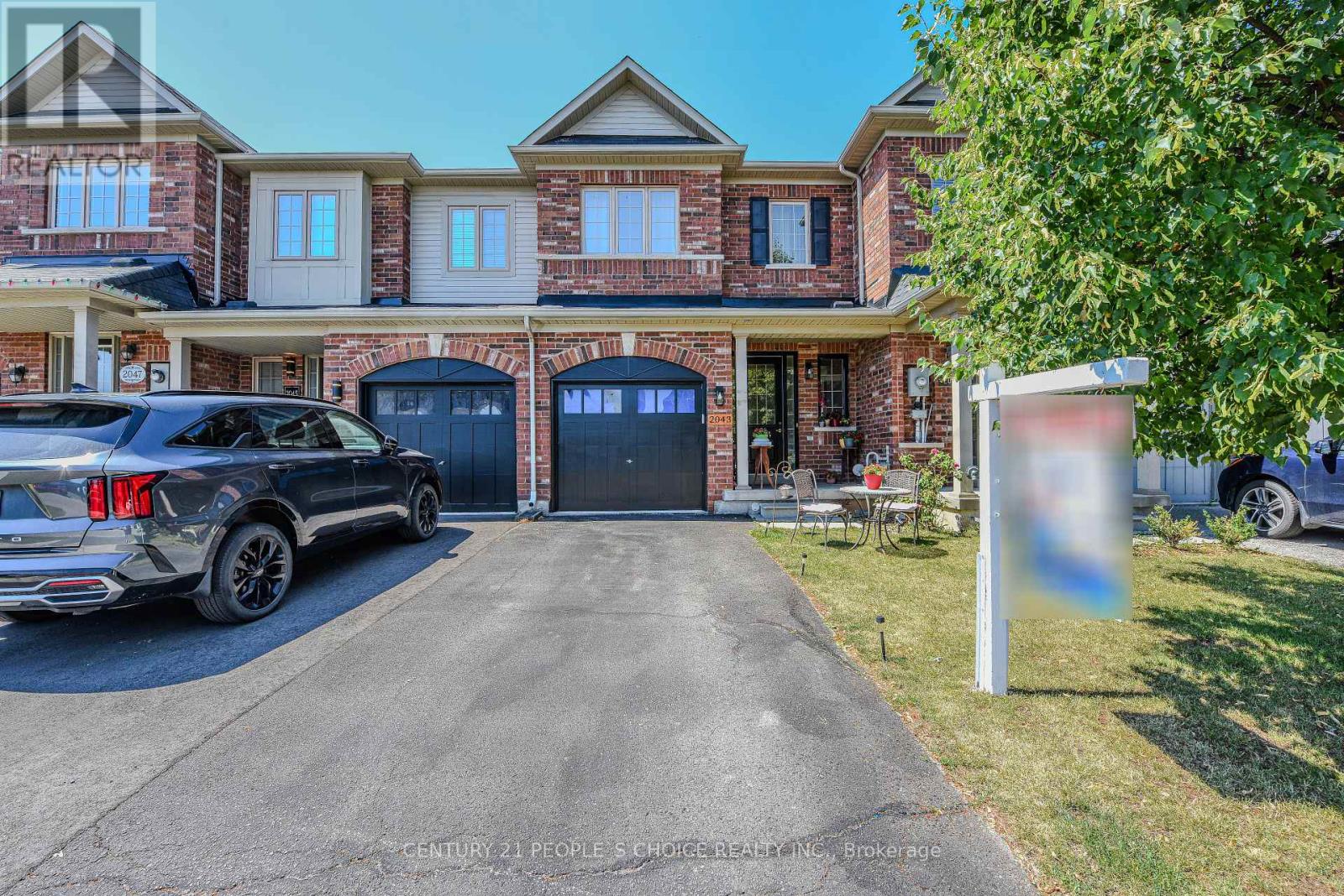 2043 Fiddlers Way, Oakville, ON L6M 0M4