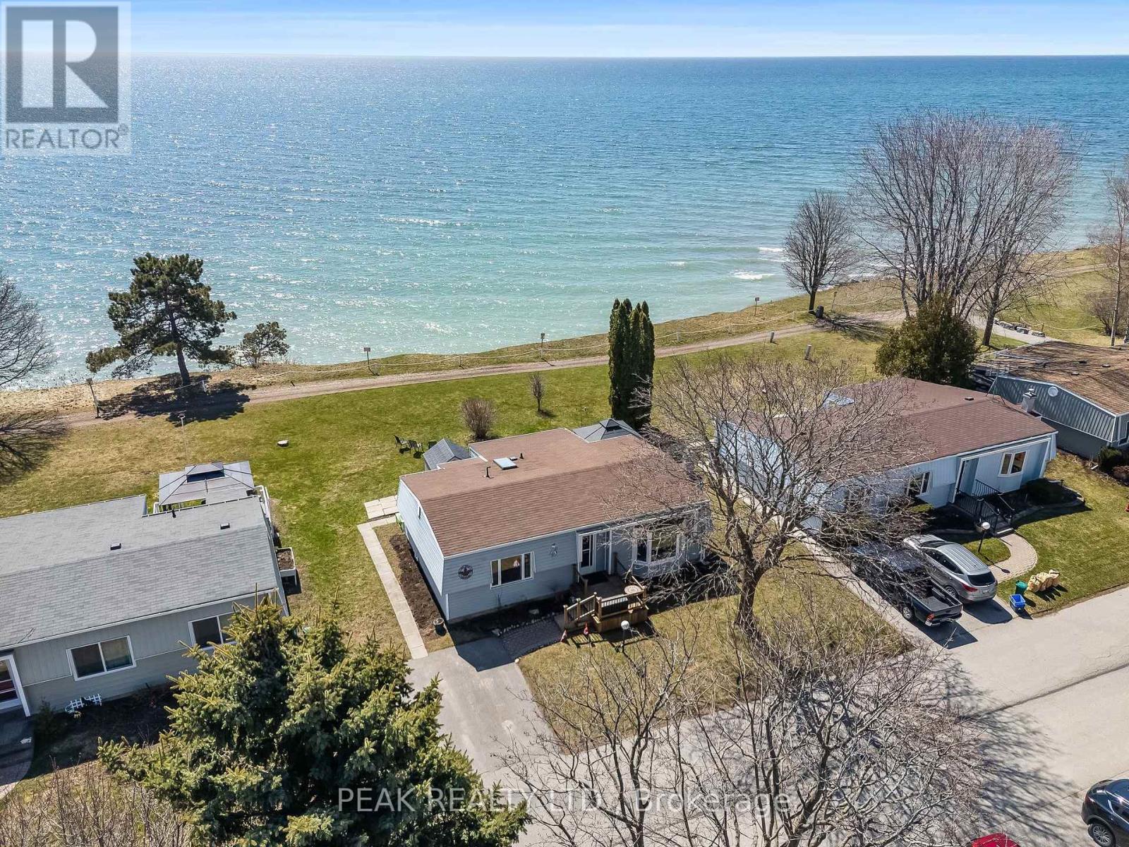 71 Bluffs Rd, Clarington, ON L1B 1A6
