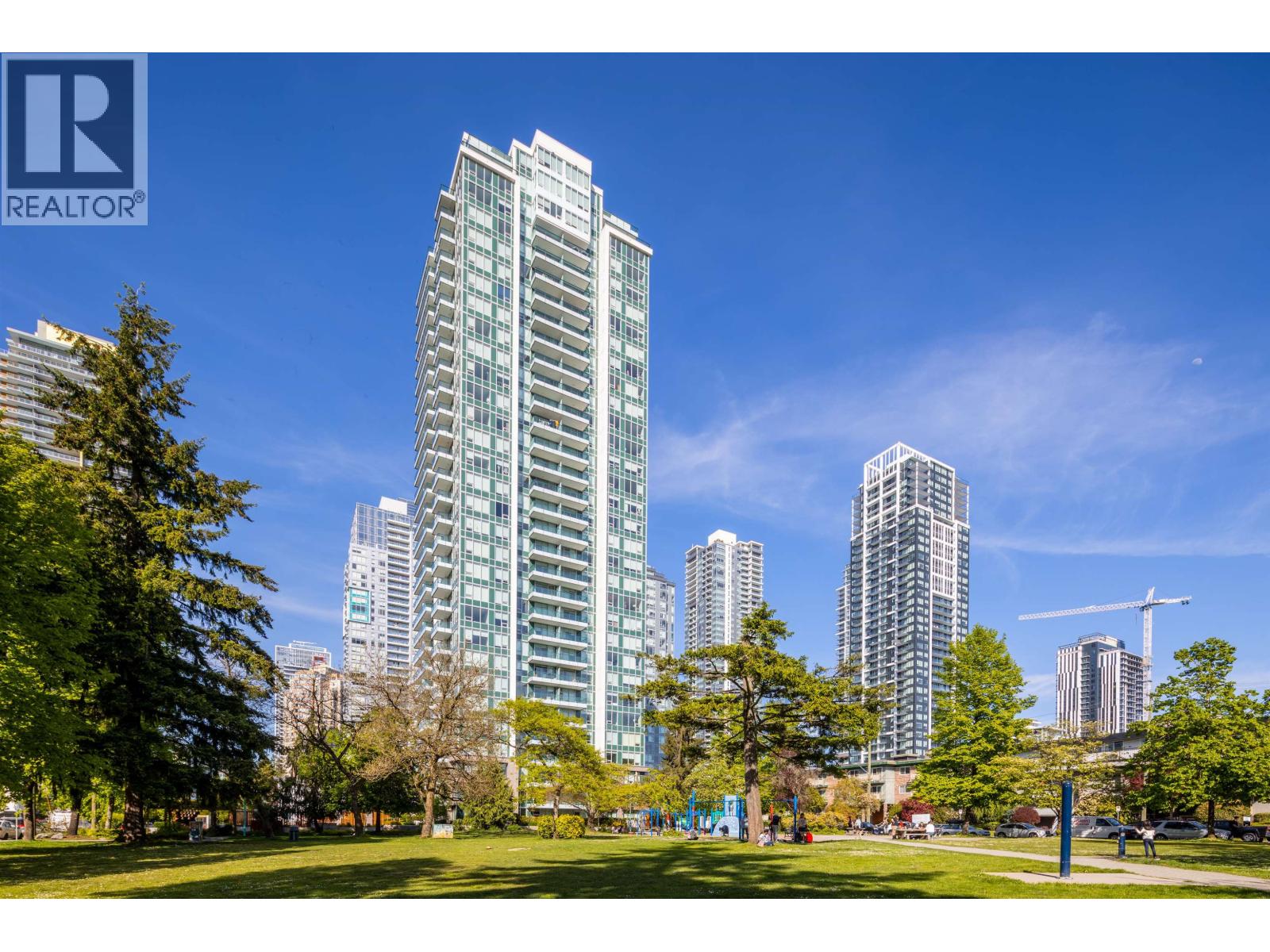 6463 Silver Avenue Unit 2404, Burnaby, BC V5H 0K4