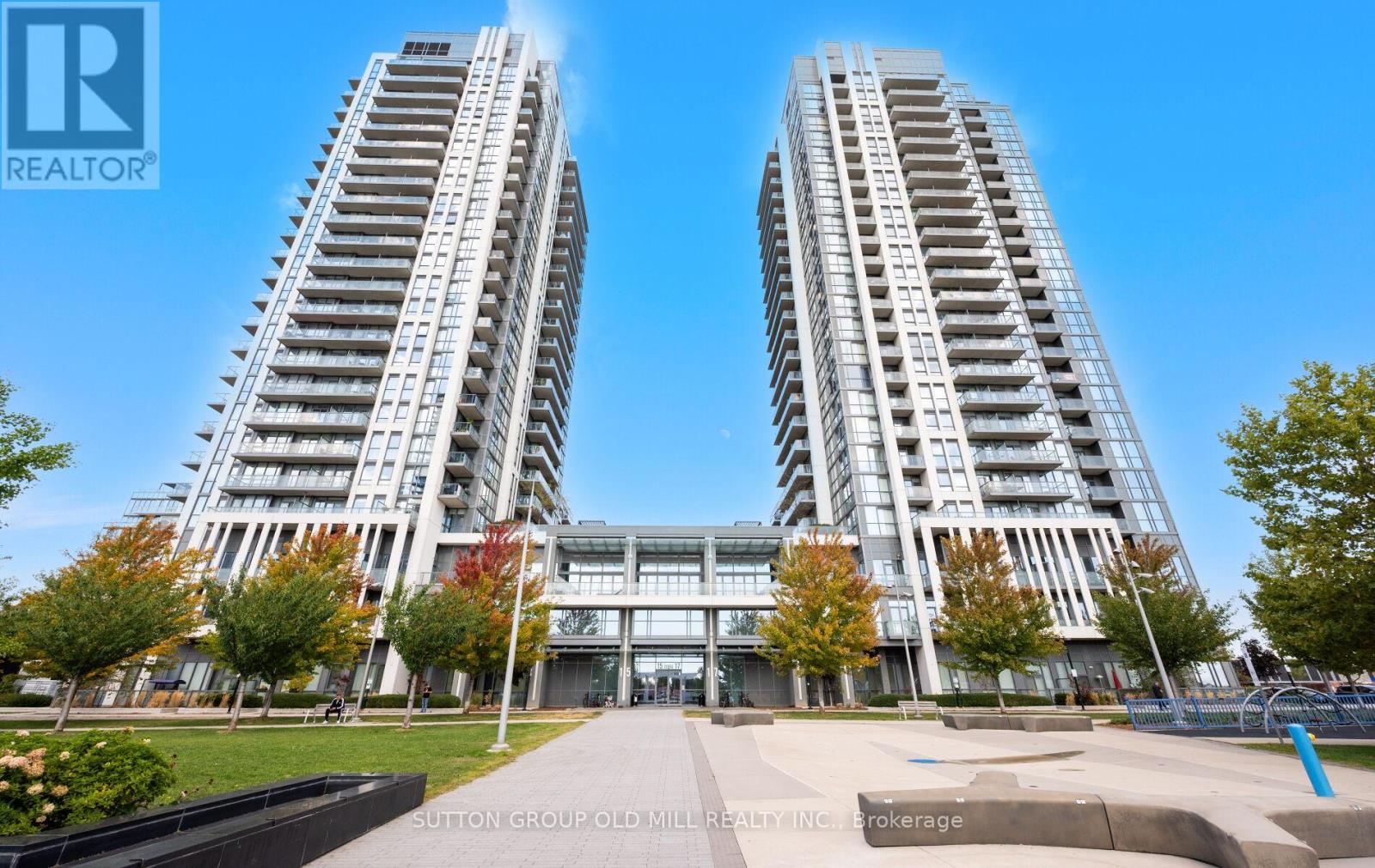 2308 17 Zorra St, Toronto, ON M8Z 0C8