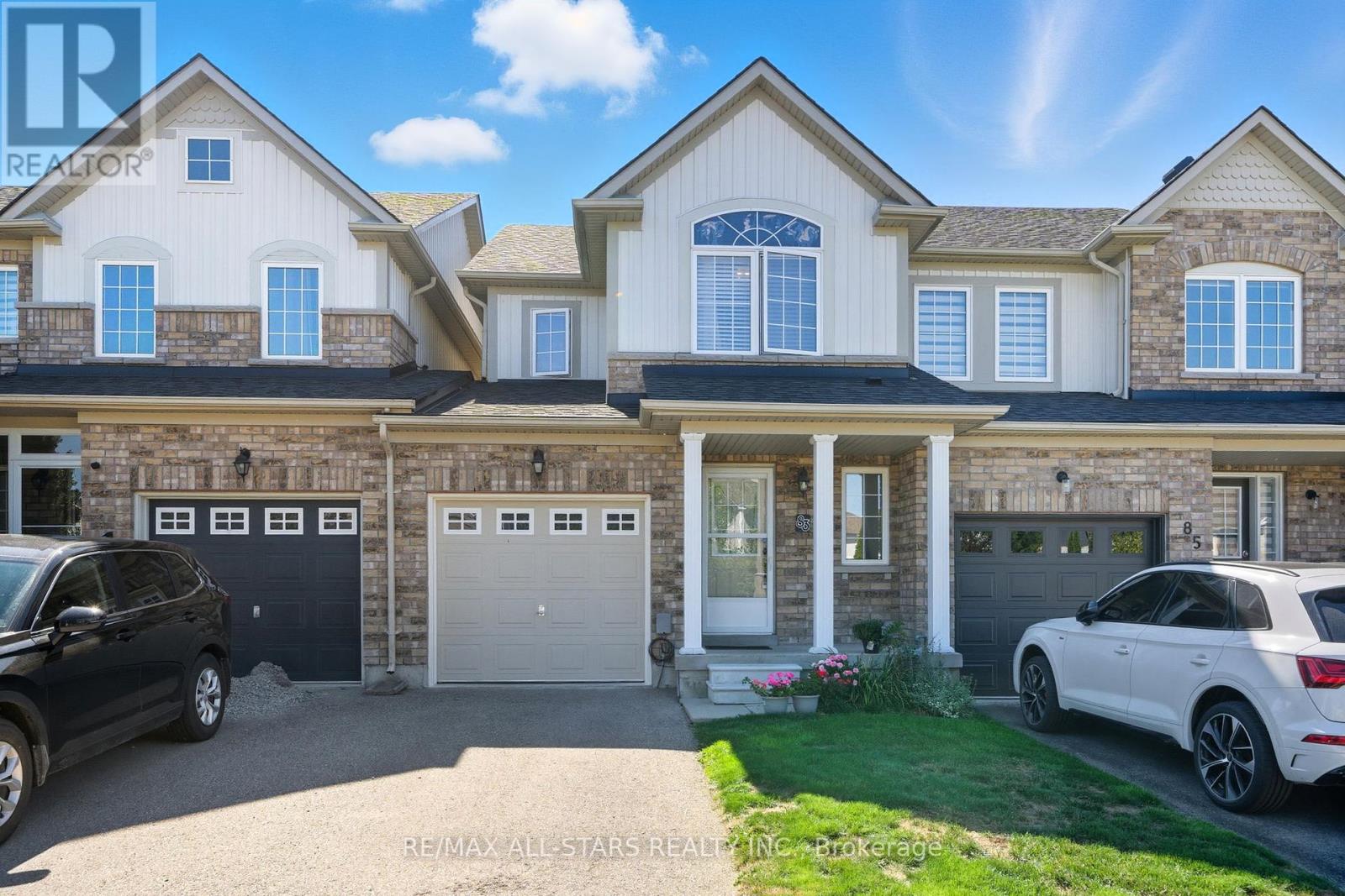 83 Hammill Hts, East Gwillimbury, ON L0G 1M0
