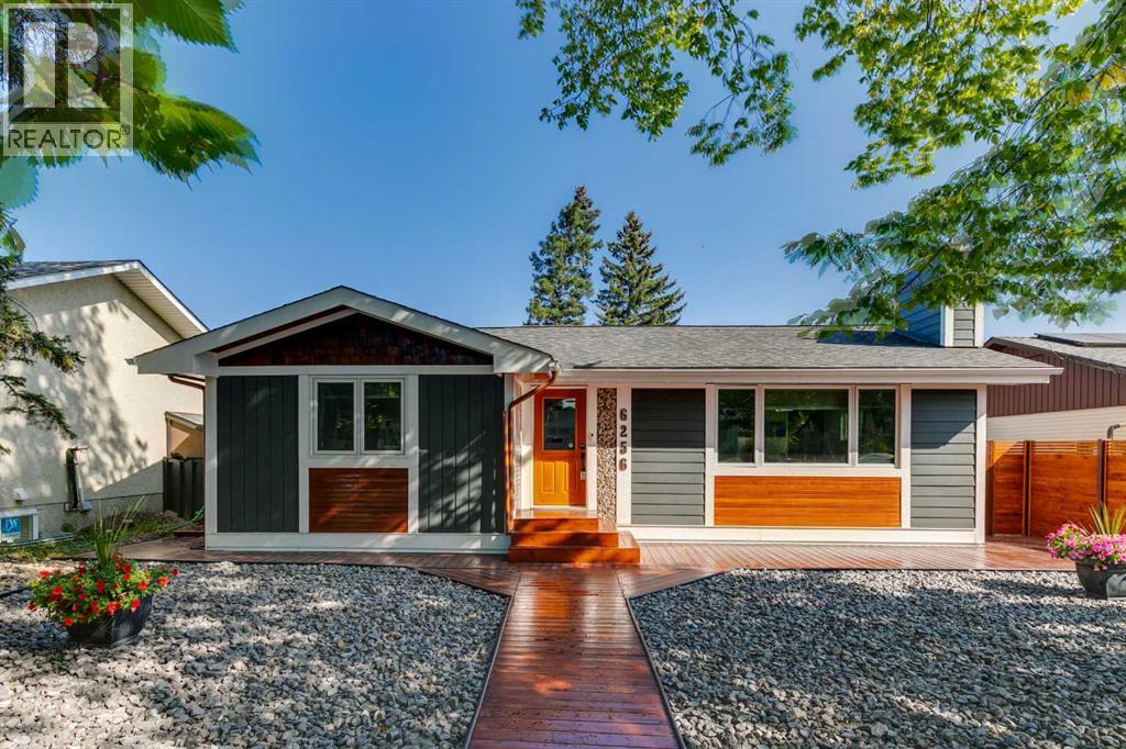 6256 Dalmarnock Cres NW, Calgary, AB T3A 1H2