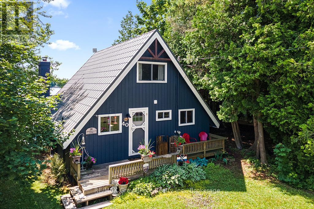 40 Aberdeen Ave, Northern Bruce Peninsula, ON N0H 2T0