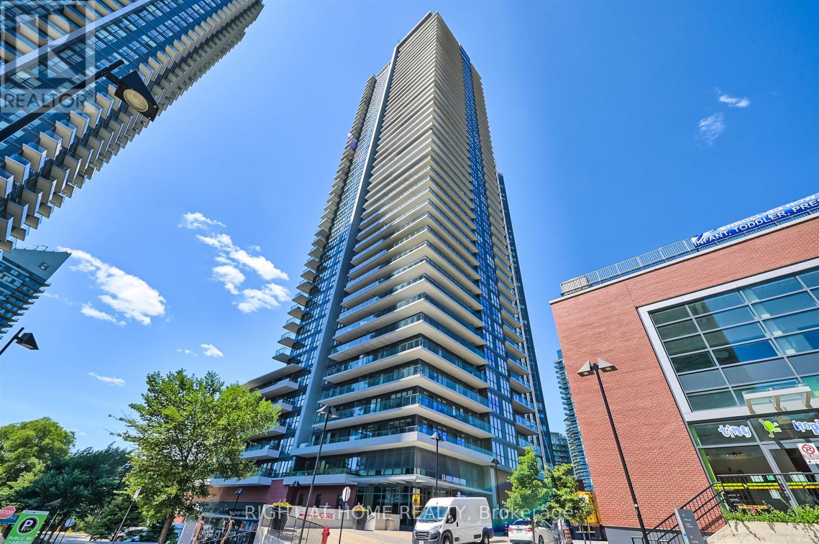 620 10 Park Lawn Rd, Toronto, ON M8V 0H9