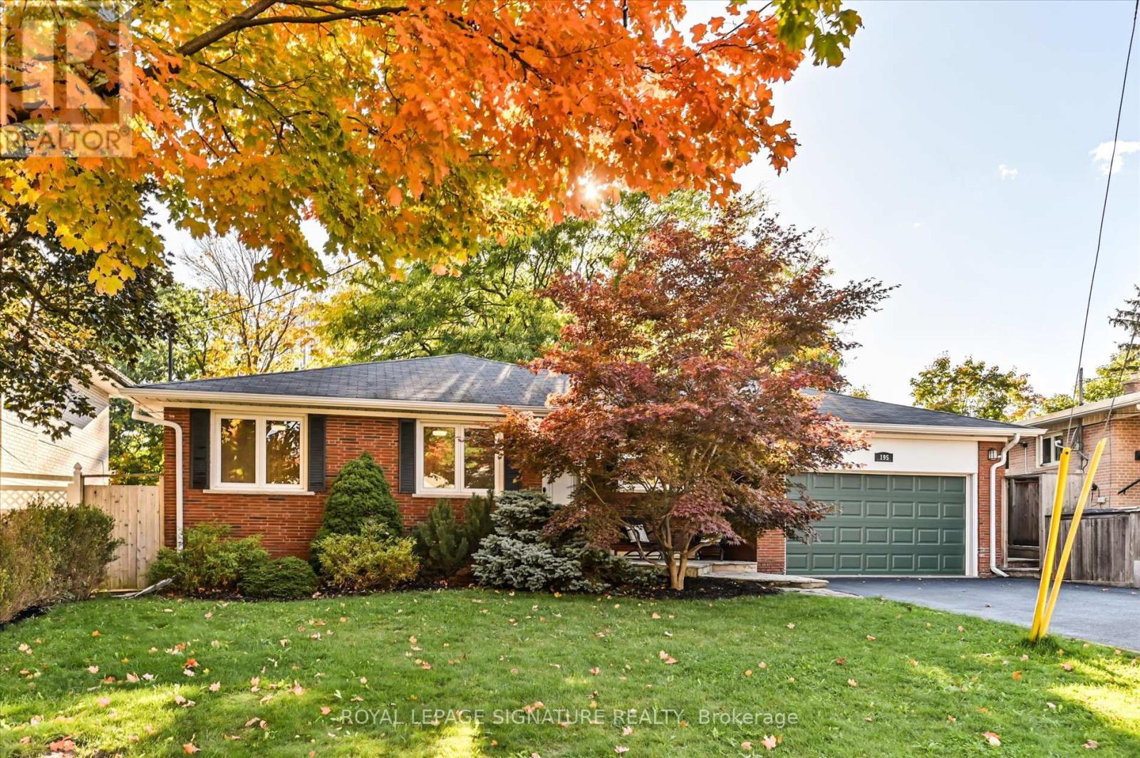 195 Sweeney Dr, Toronto, ON M4A 1V5