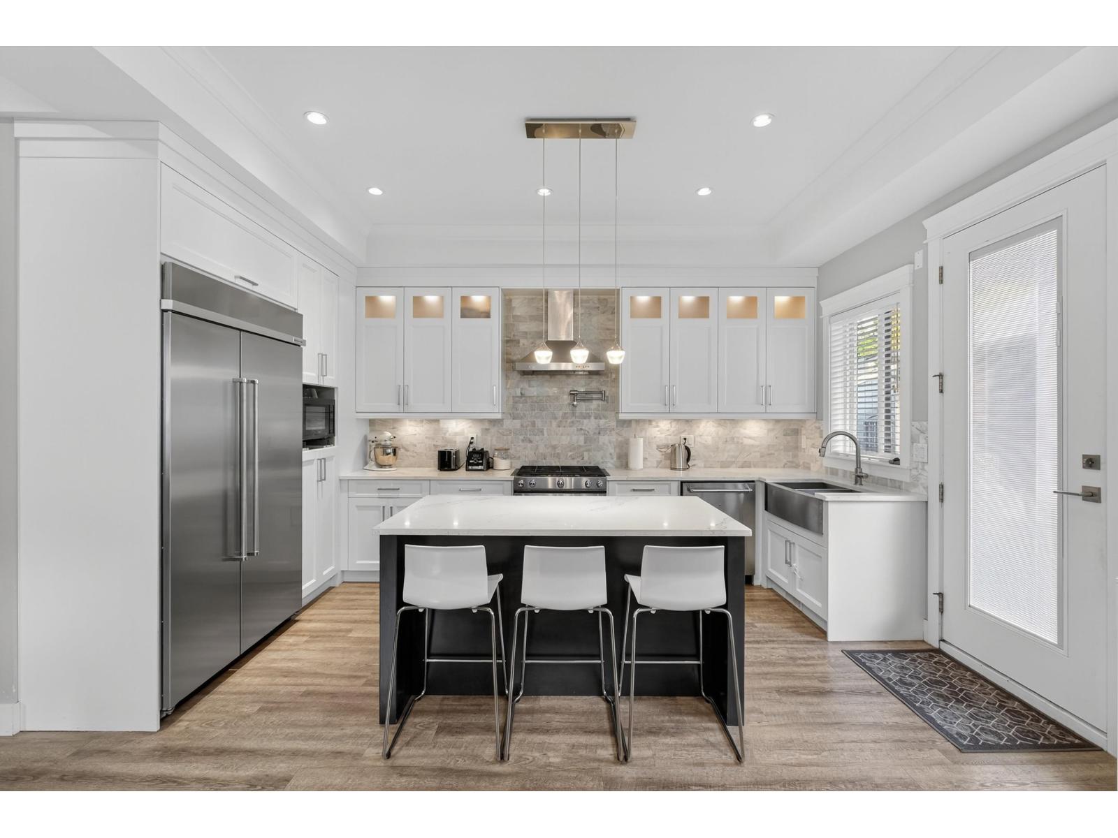 160 Street Unit 2926, Surrey, BC V3Z 3W1