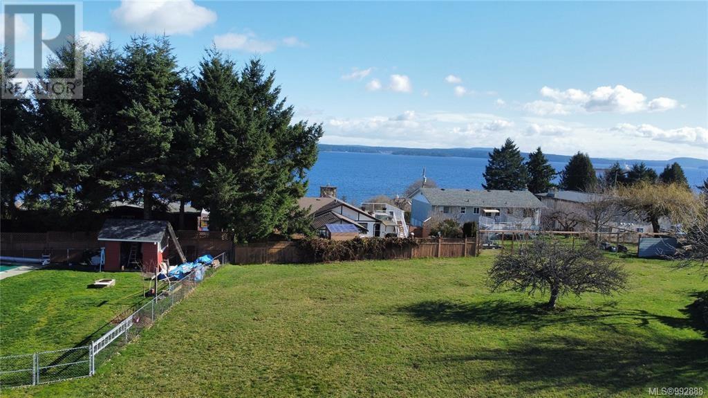 Seaview Place, Saltair, BC V9G 2A1