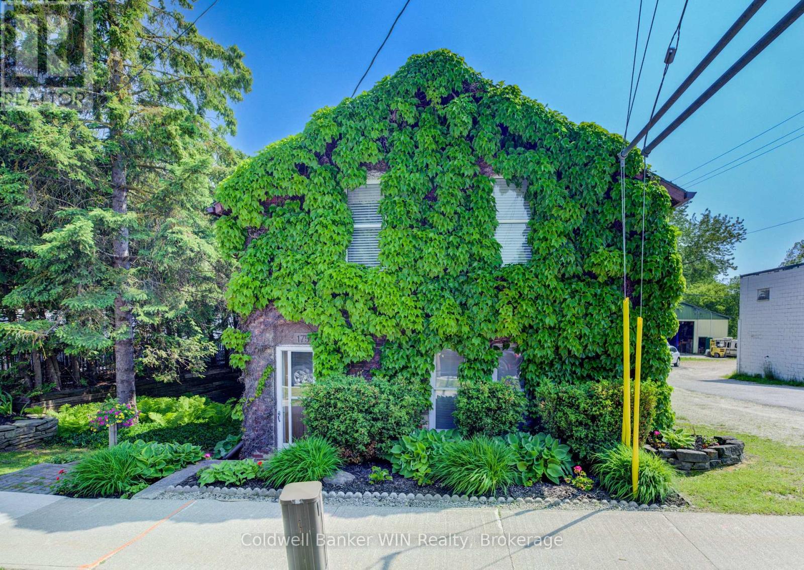 175 Smith St, Wellington North, ON N0G 1A0