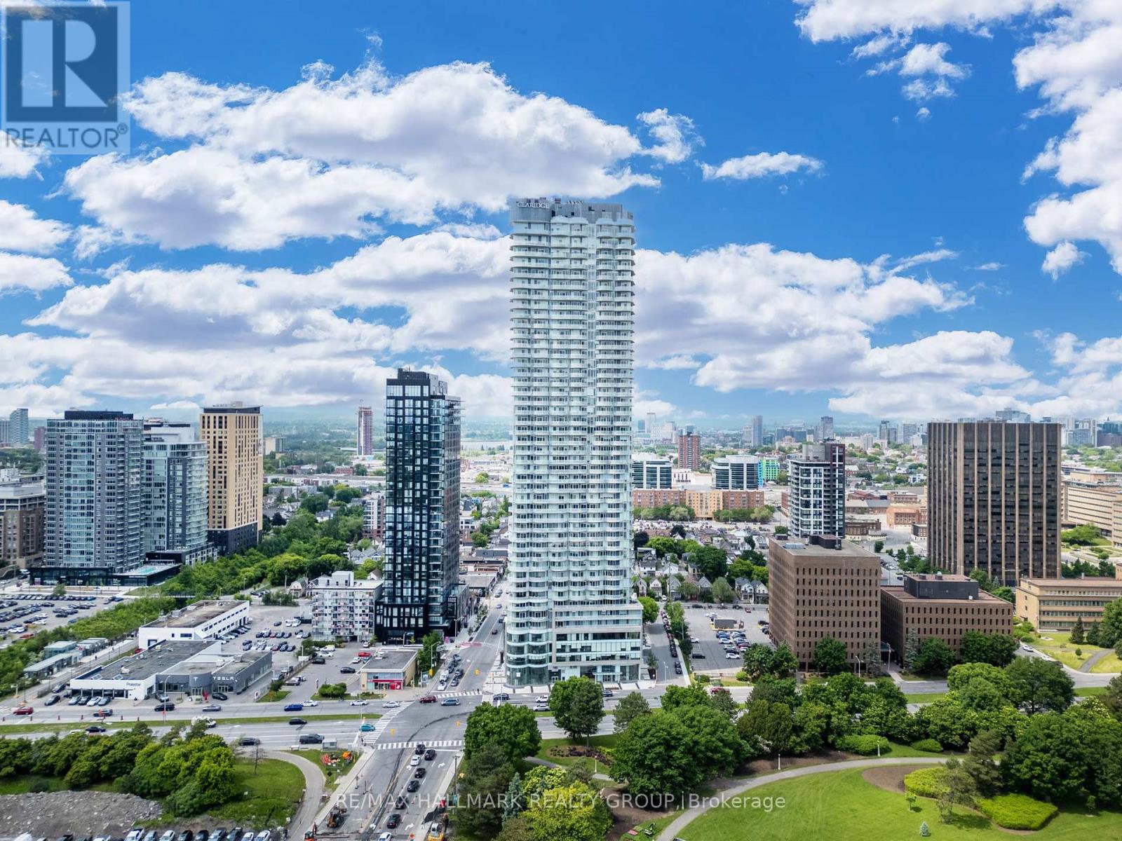 4005 805 Carling Ave, Ottawa, ON K1S 5W9