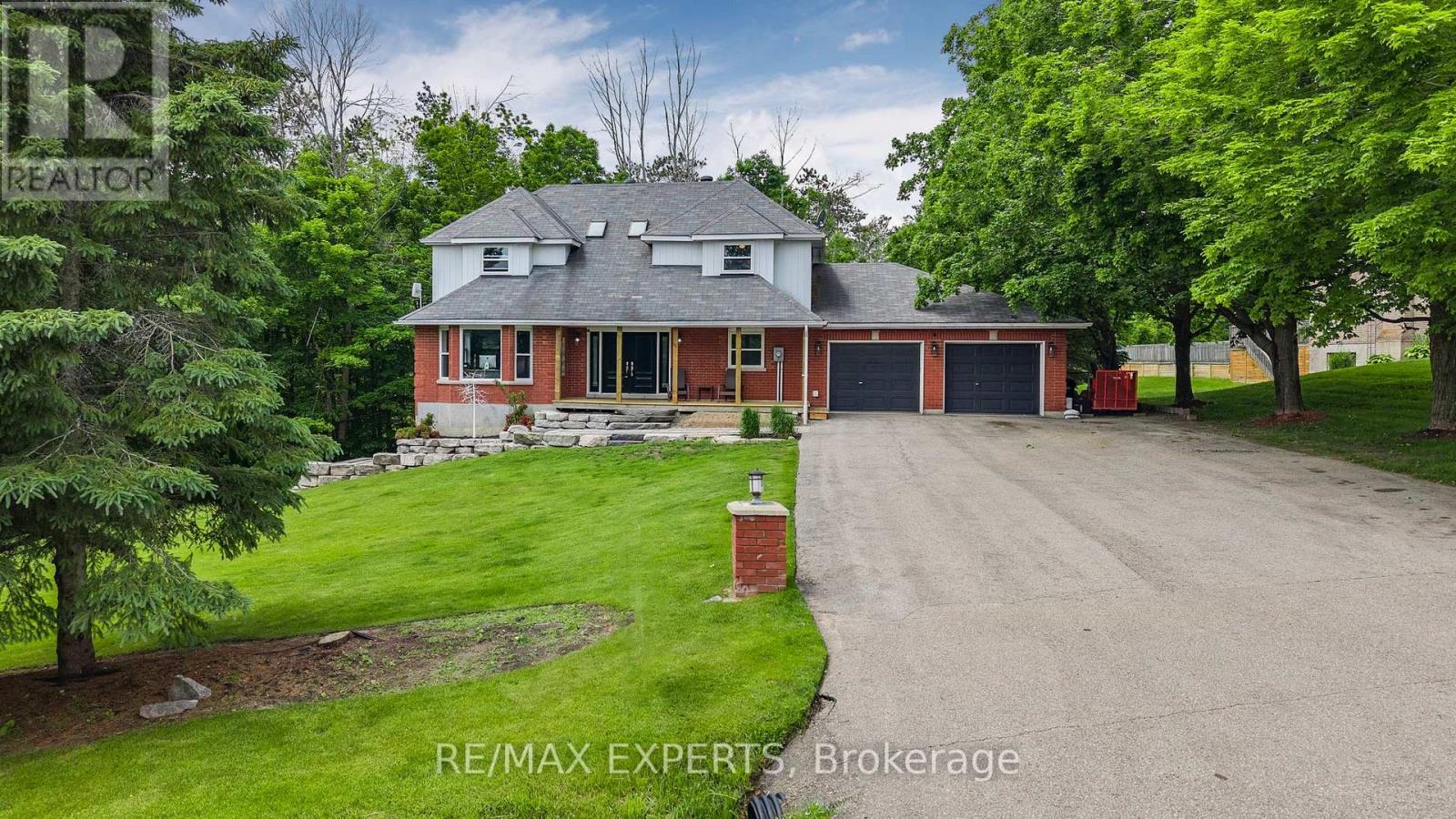 602 Scarlett Line, Springwater Hillsdale, ON L4R 4K3
