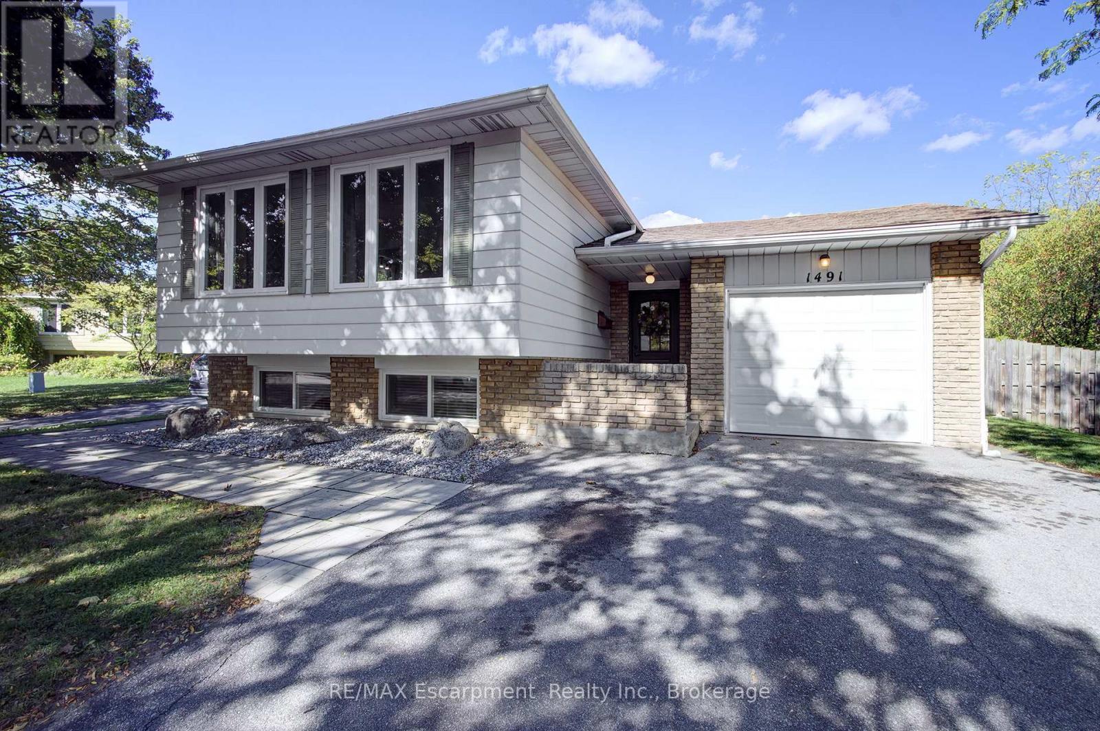 1491 Brenner Cres, Burlington, ON L7P 2V9