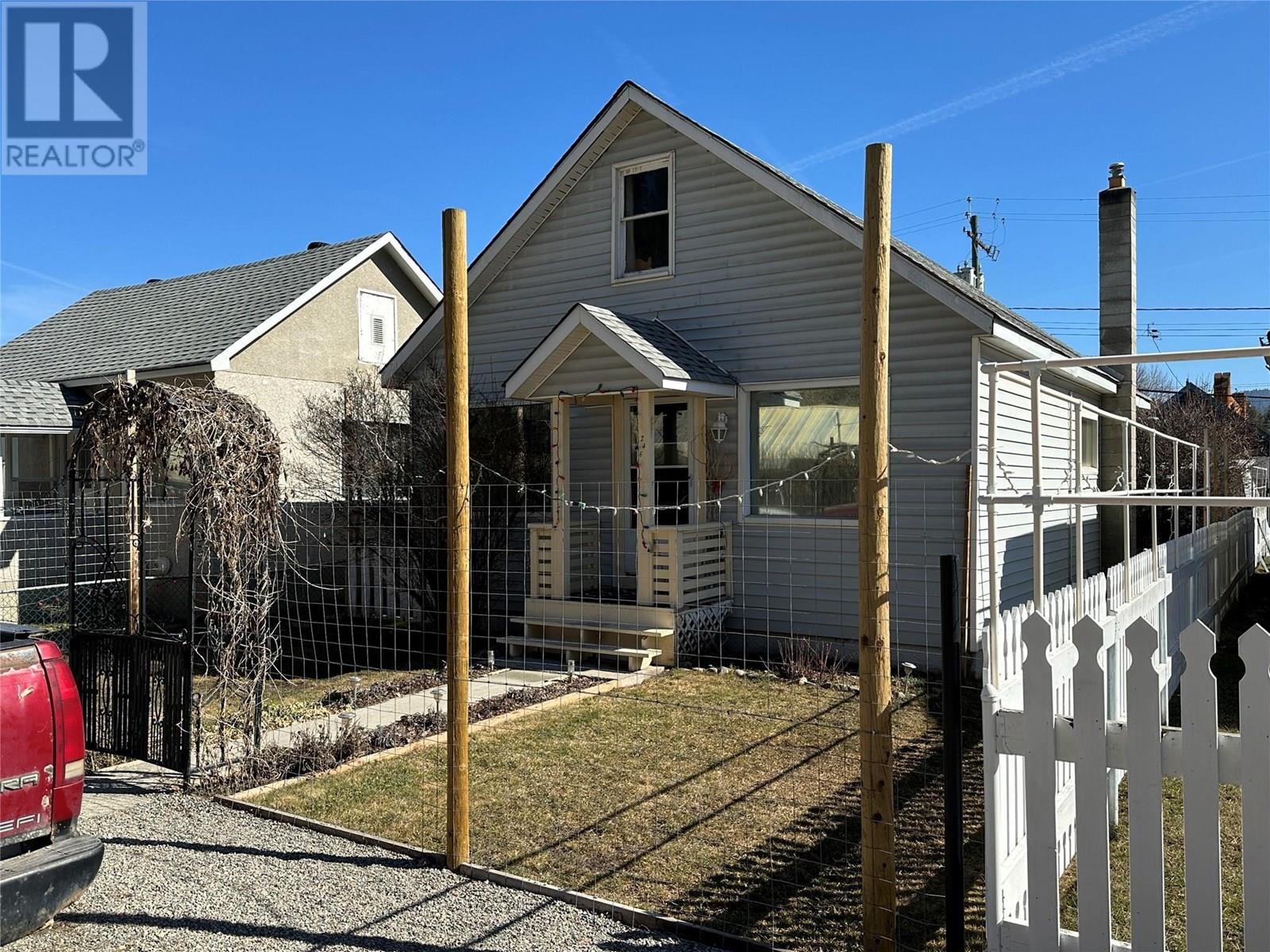 246 Penryn Ave, Princeton, BC V0X 1W0