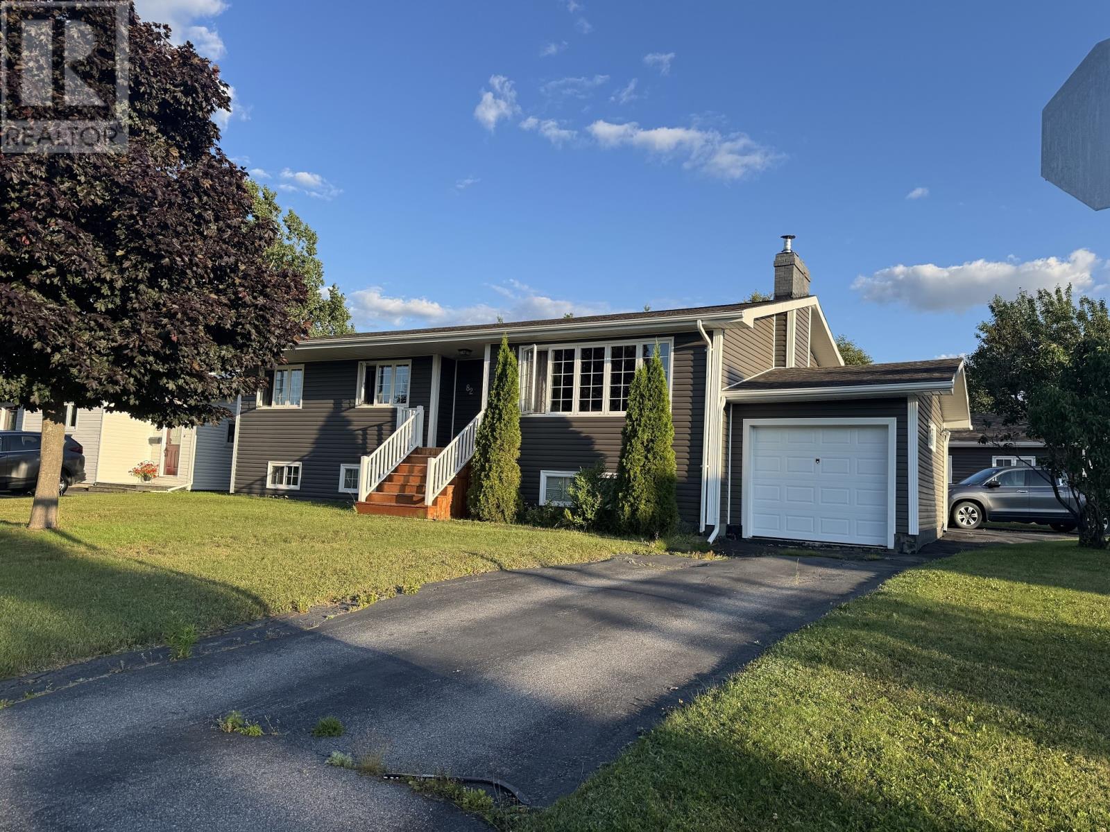 82 Rickenbacker Rd, Gander, NL A1V 2B8