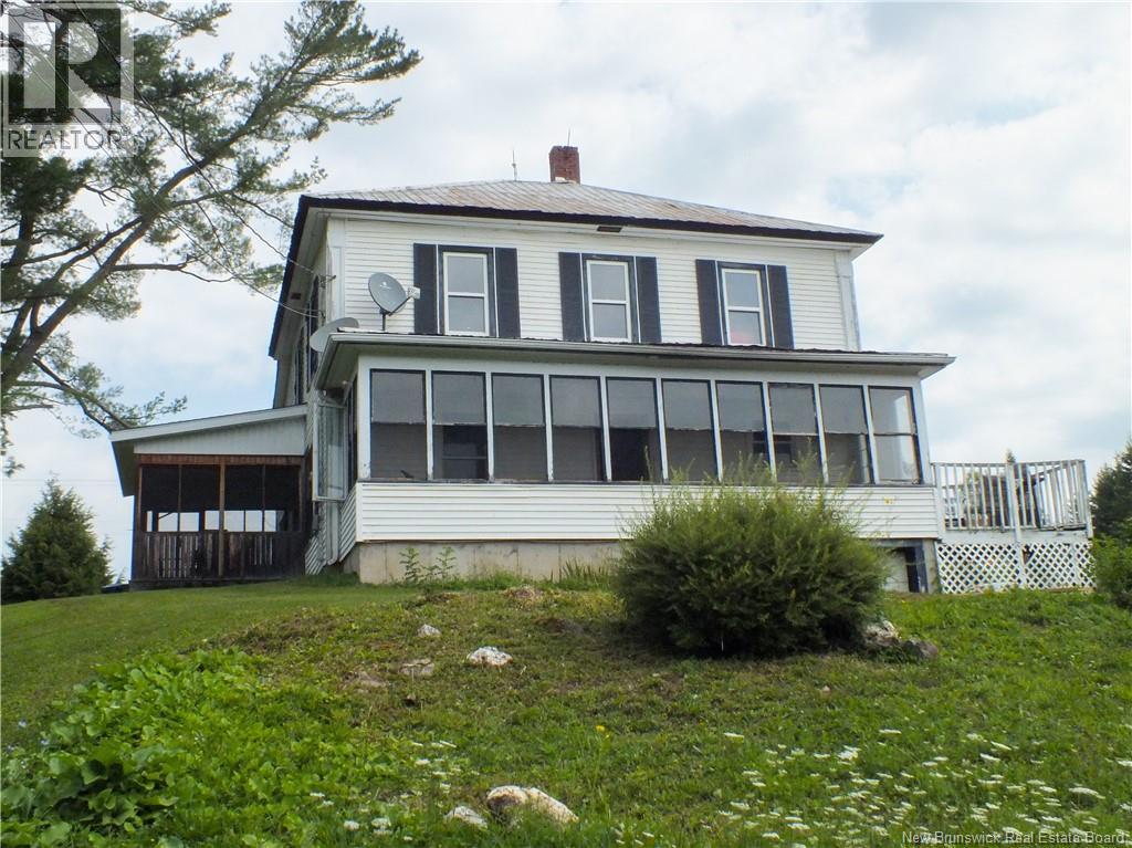 23 Hawkins Rd, Centreville, NB E7K 1A4
