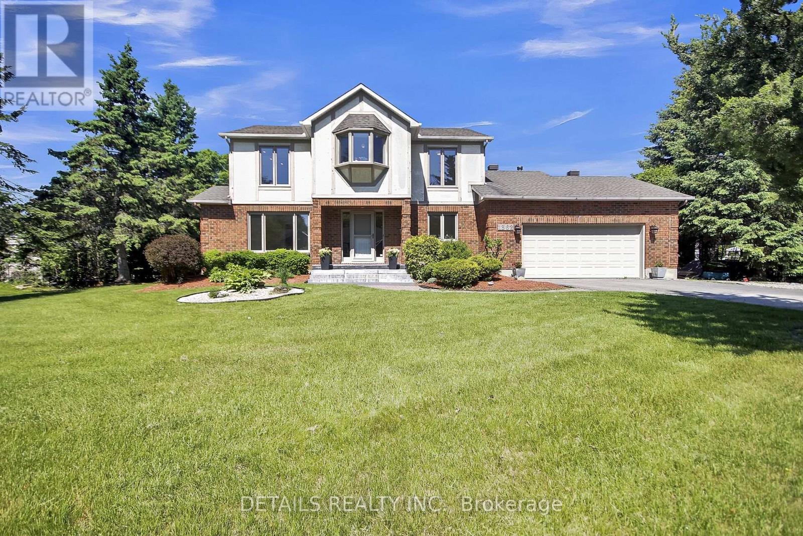 1362 Cornfield Cres, Ottawa, ON K4P 1E6