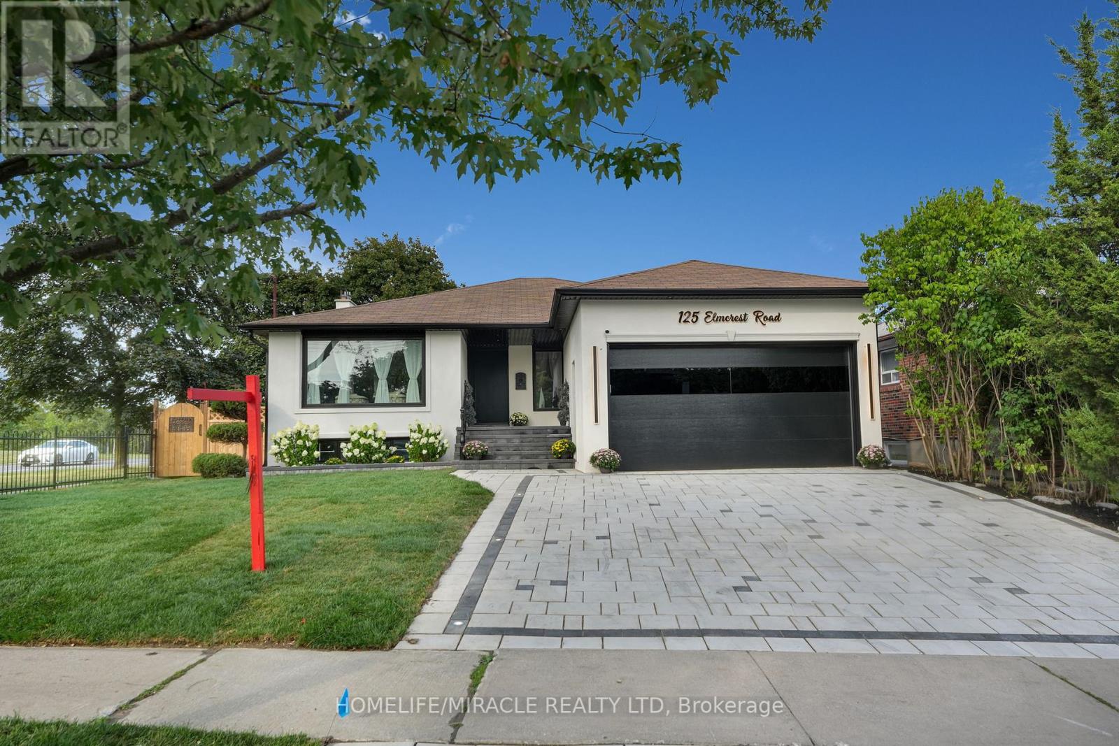 125 Elmcrest Rd, Toronto, ON M9C 3R5