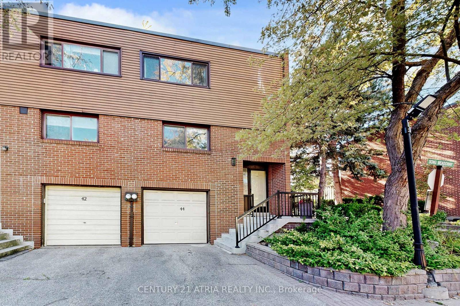 44 Song Meadoway, Toronto, ON M2H 2T7