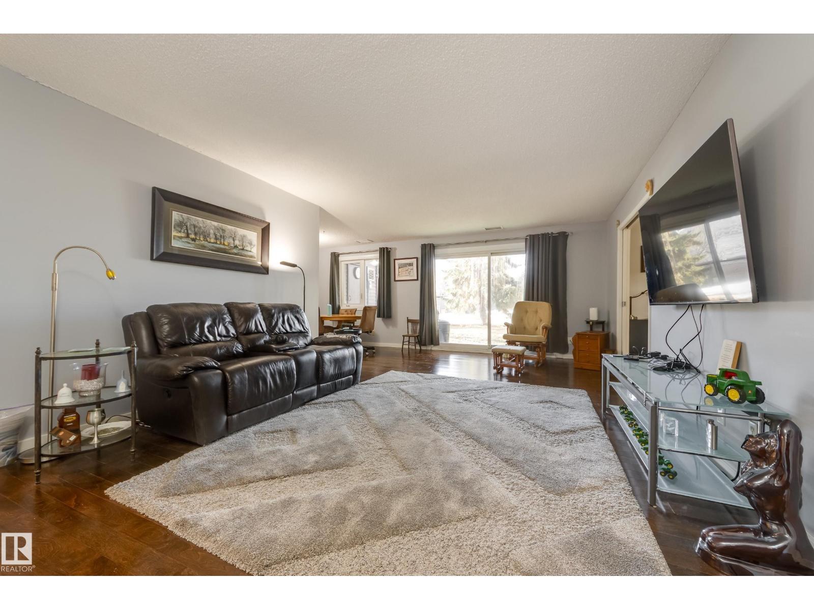 14810 51 Avenue Northwest #108, Edmonton, AB T6H 5G5