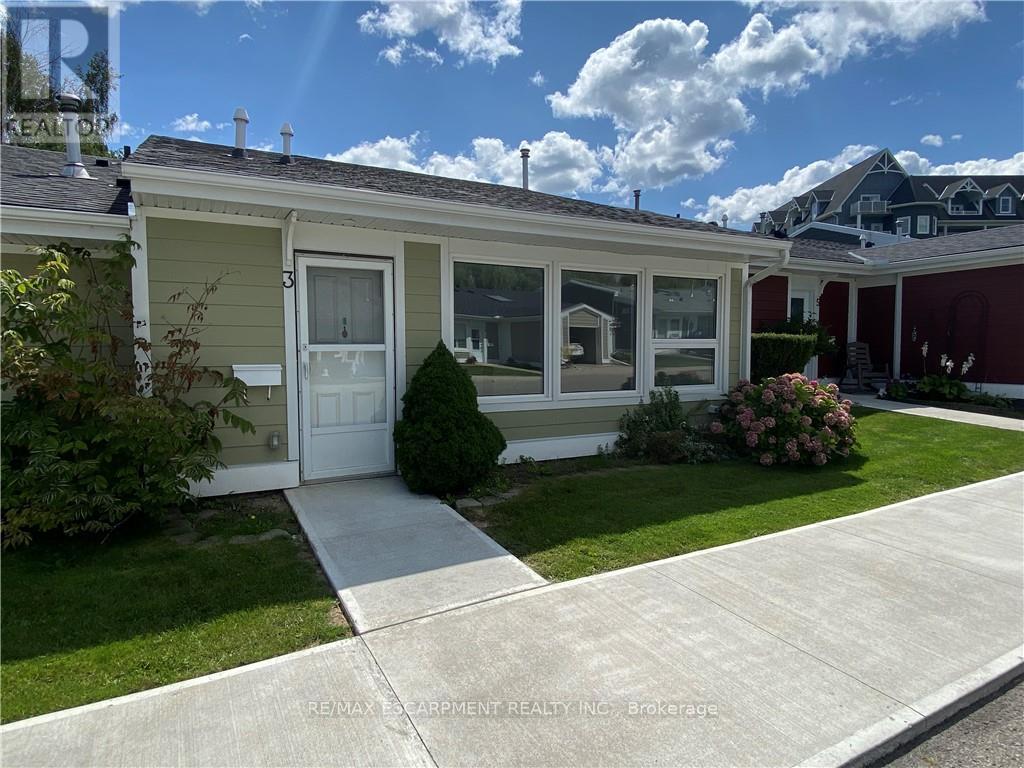 3 Jaczenko Ter, Hamilton, ON L9B 1T8