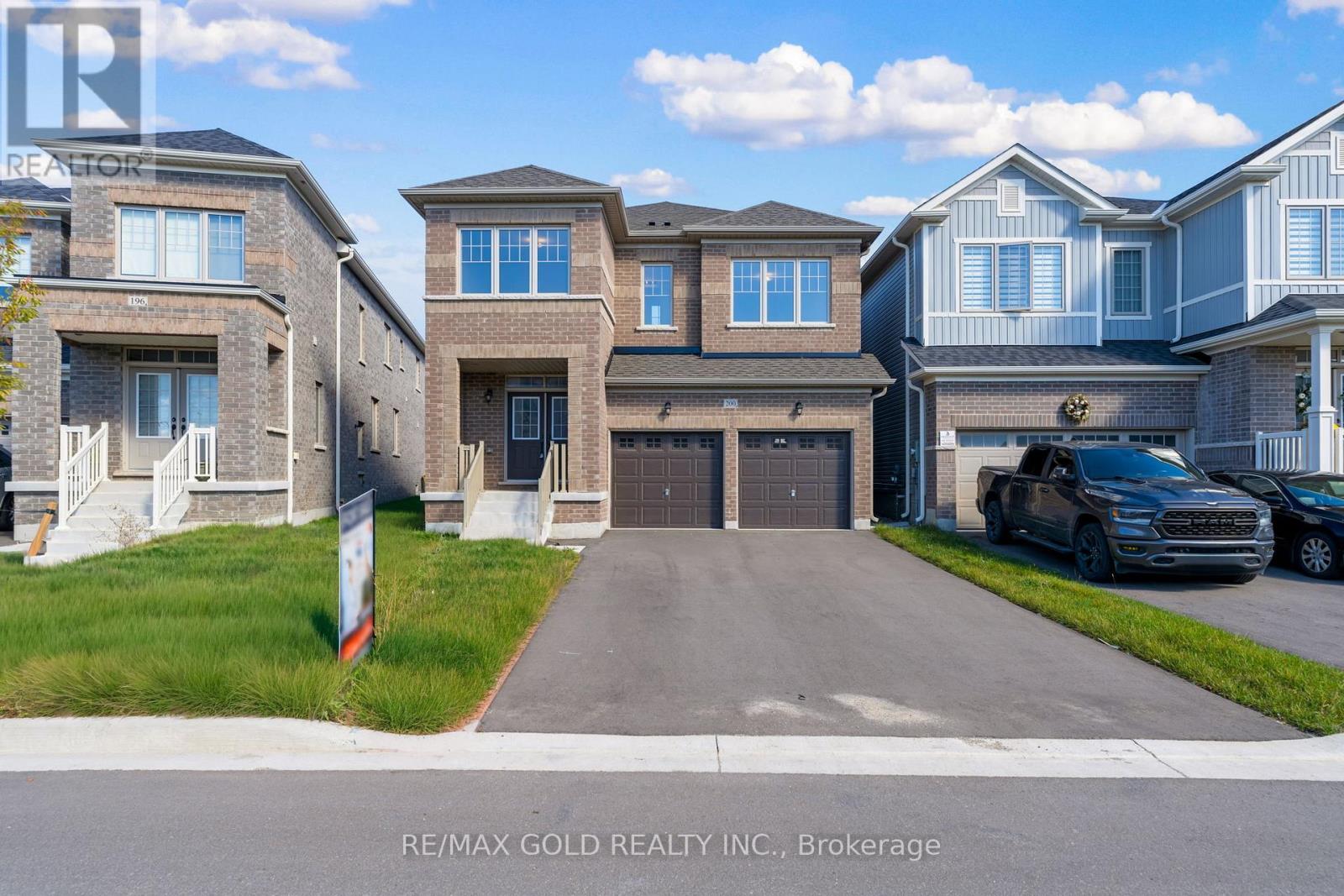 200 Limestone Ln, Shelburne, ON L9V 3Y5
